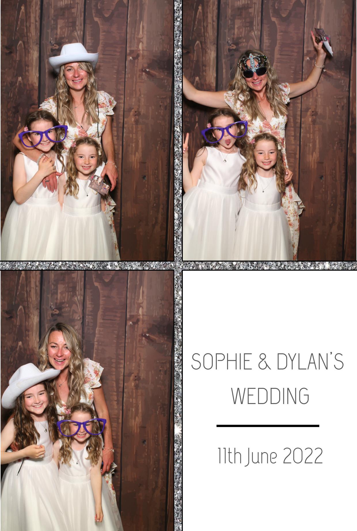 Sophie & Dylan's Wedding | View more photos from the event at gallery.boothtube.co.uk/u/BoothtubeLtd/Sophie-Dylans-Wedding