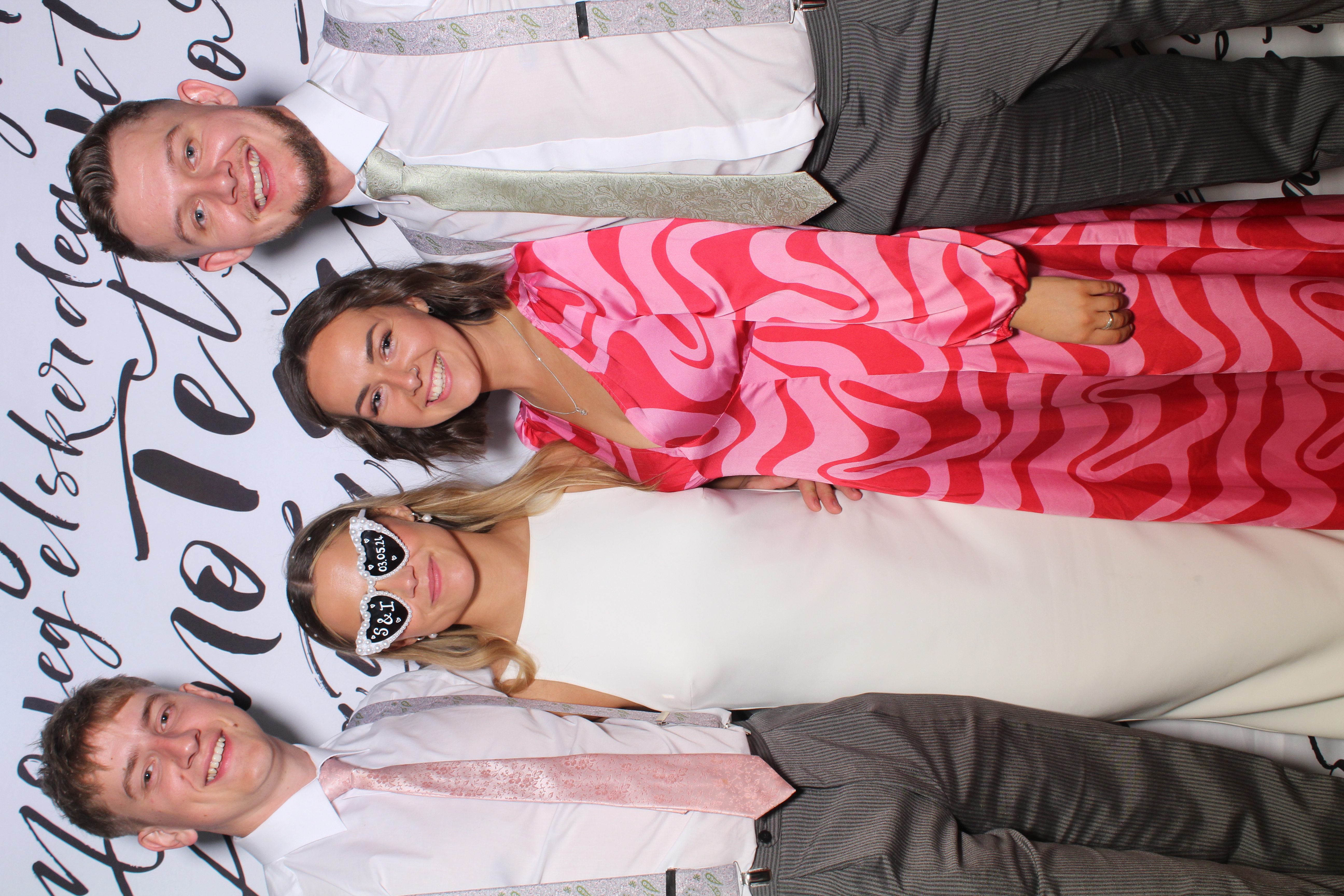 Isabelle & Sam's Wedding | View more photos from the event at gallery.boothtube.co.uk/u/BoothtubeLtd/Isabelle-Sams-Wedding