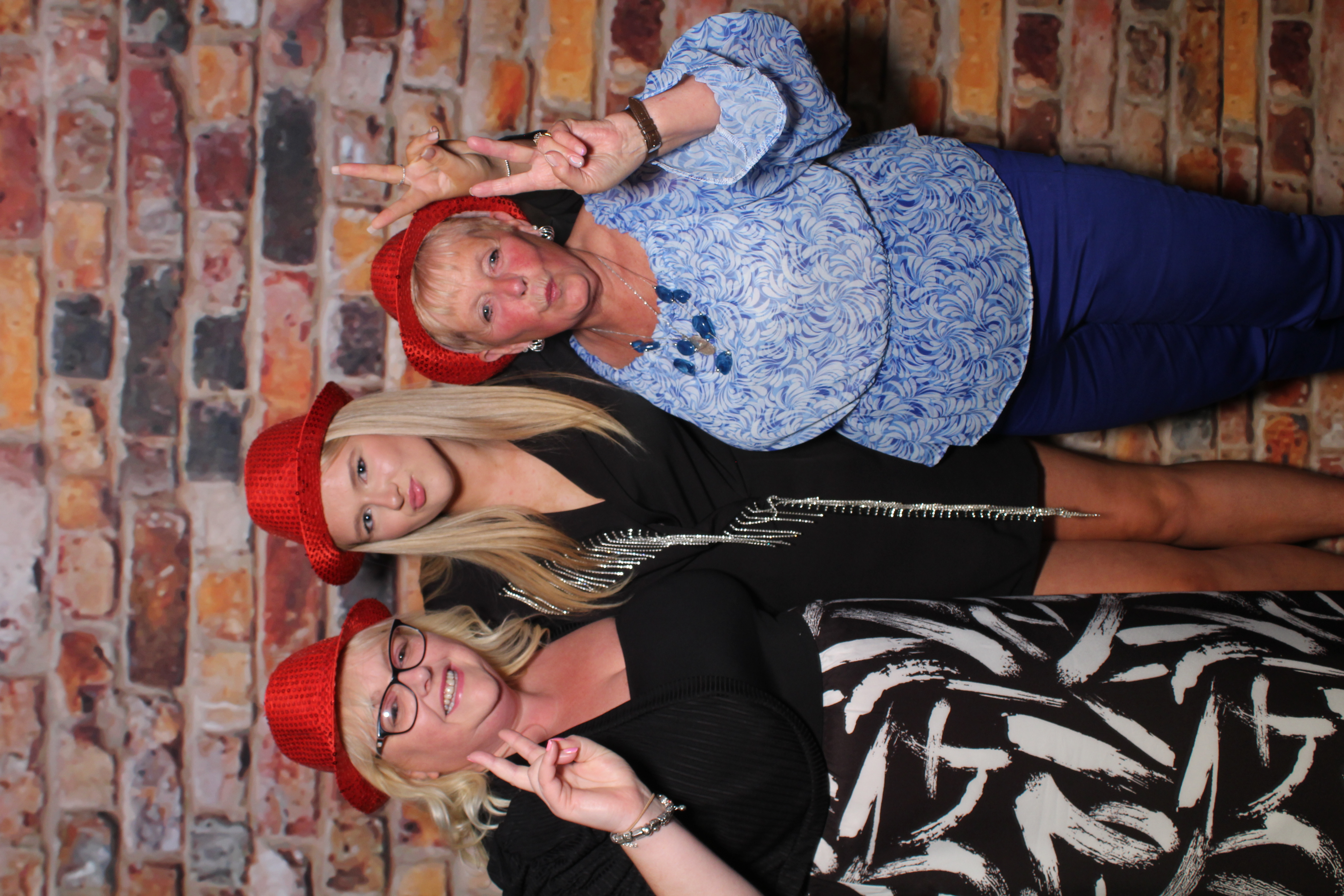 Ryan & Elizabeth's Wedding | View more photos from the event at gallery.boothtube.co.uk/u/BoothtubeLtd/Ryan-Elizabeths-Wedding