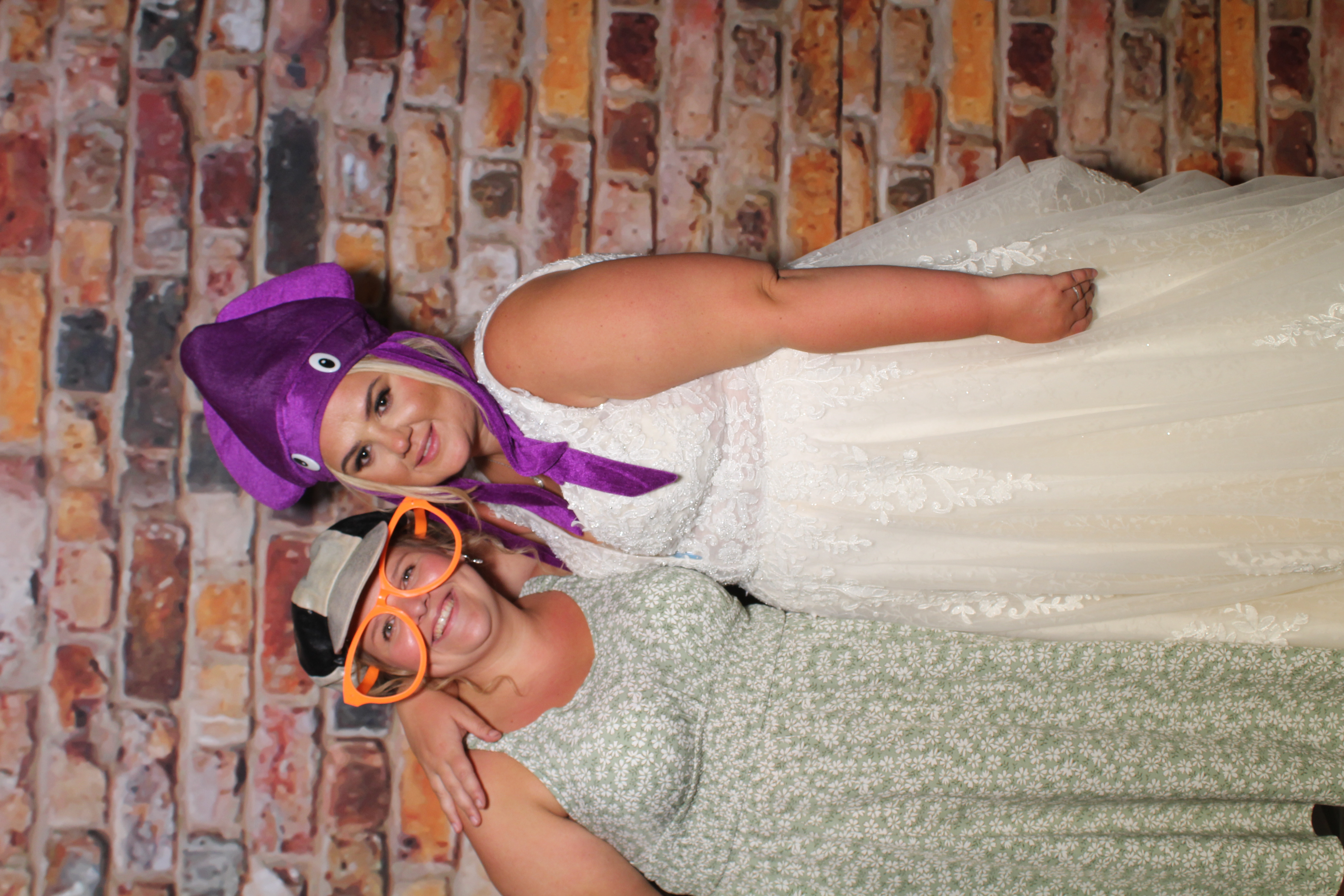 Ryan & Elizabeth's Wedding | View more photos from the event at gallery.boothtube.co.uk/u/BoothtubeLtd/Ryan-Elizabeths-Wedding