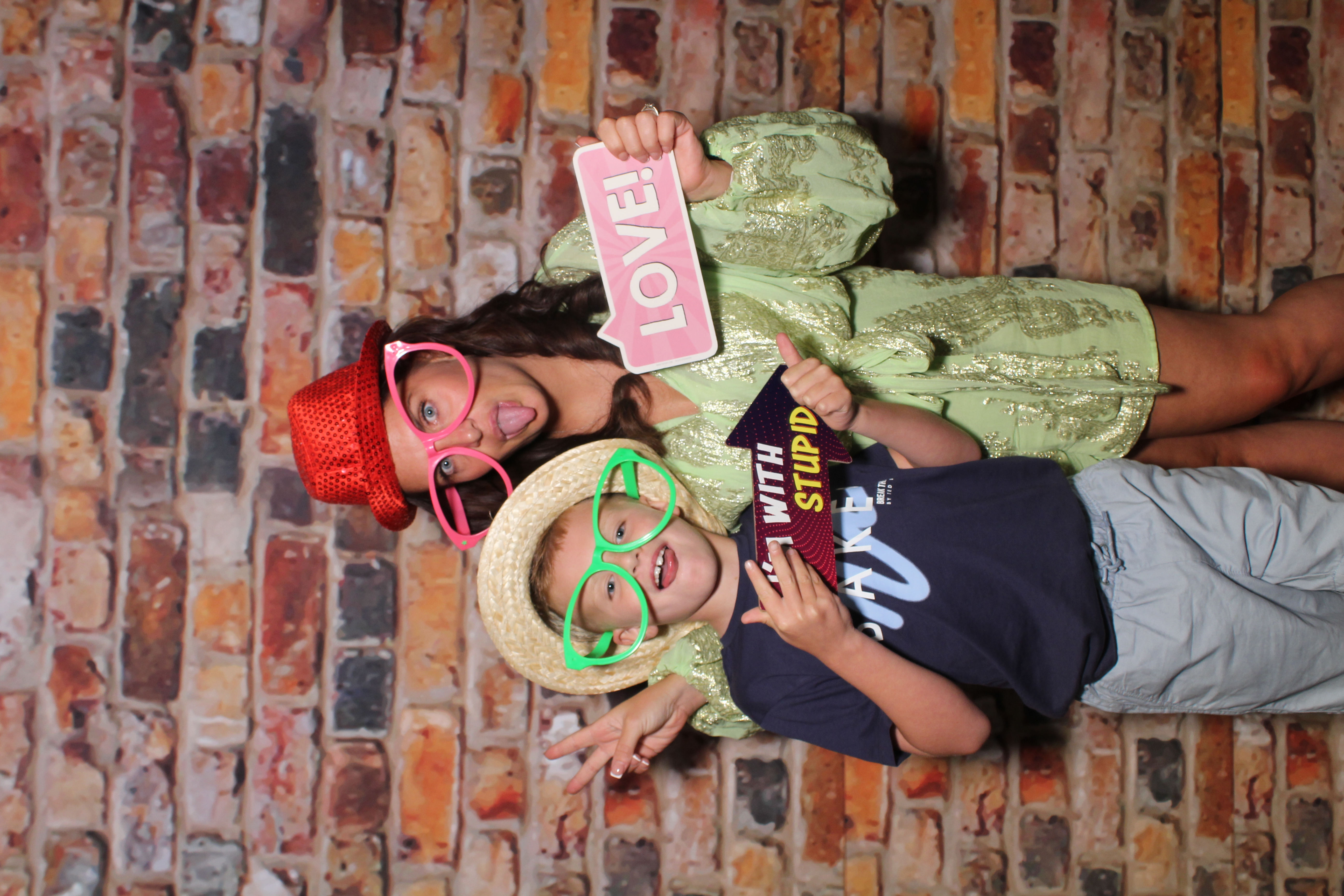 Ryan & Elizabeth's Wedding | View more photos from the event at gallery.boothtube.co.uk/u/BoothtubeLtd/Ryan-Elizabeths-Wedding