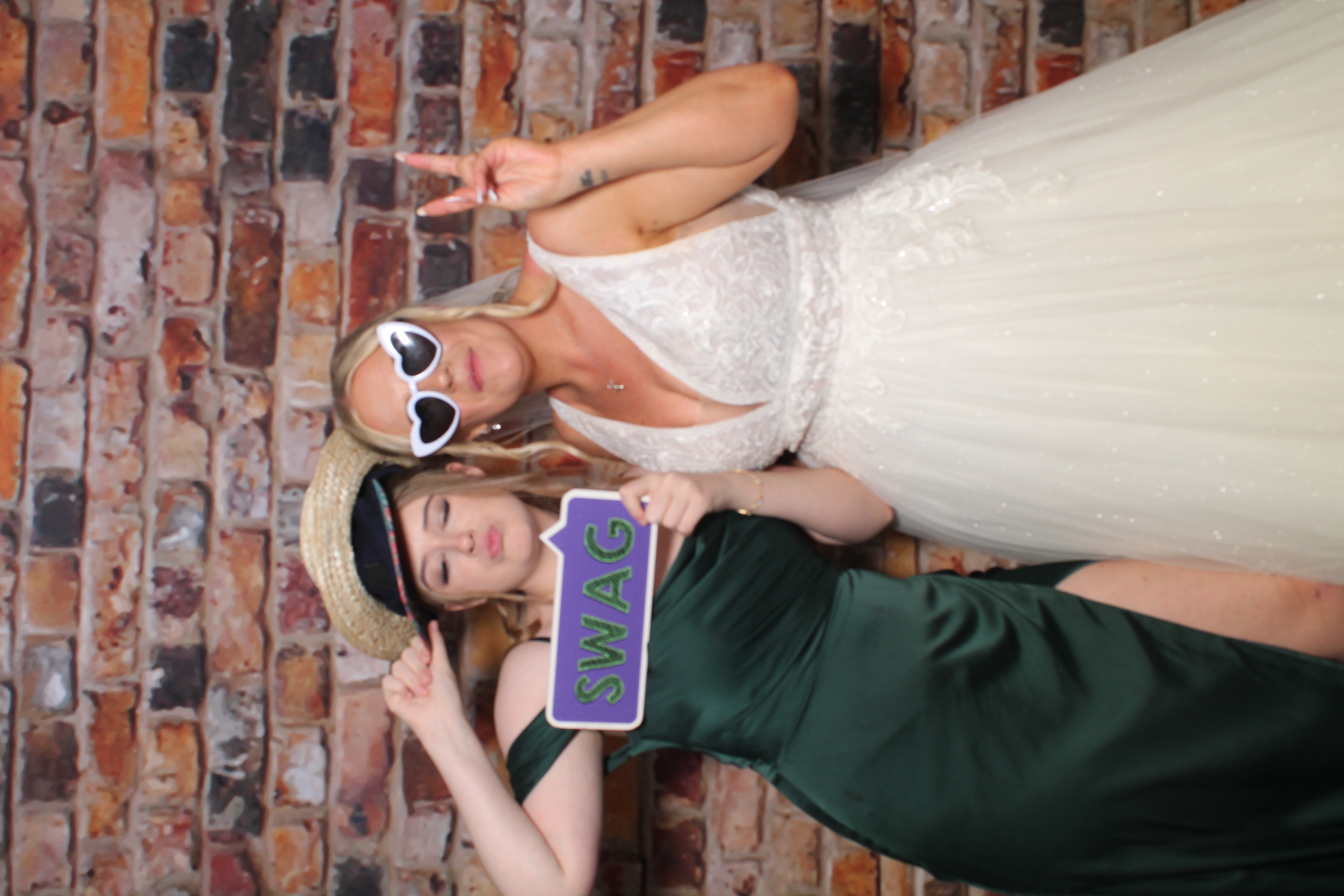 Lisa & Andrew's Wedding | View more photos from the event at gallery.boothtube.co.uk/u/BoothtubeLtd/Lisa-Andrews-Wedding