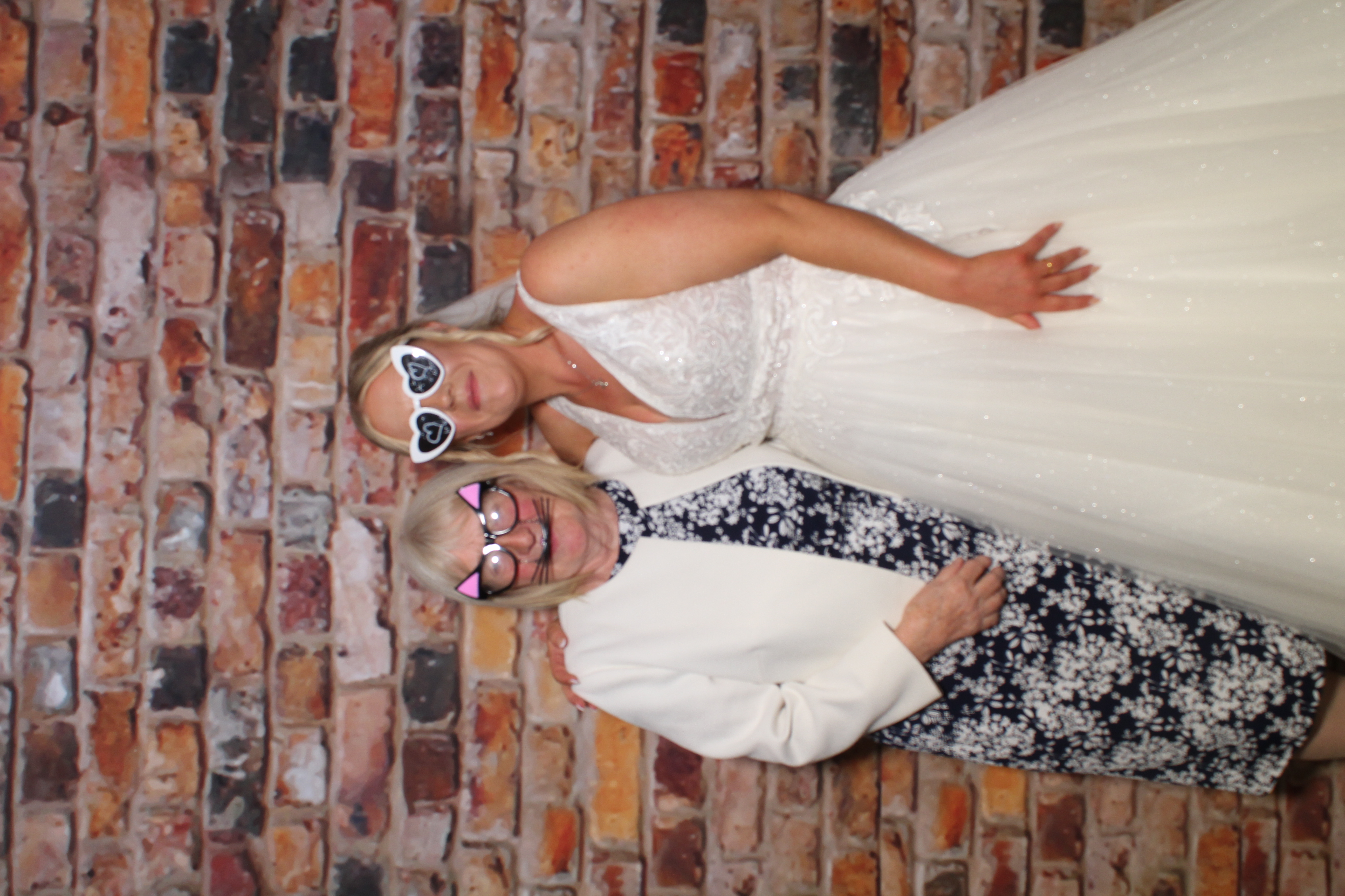 Lisa & Andrew's Wedding | View more photos from the event at gallery.boothtube.co.uk/u/BoothtubeLtd/Lisa-Andrews-Wedding