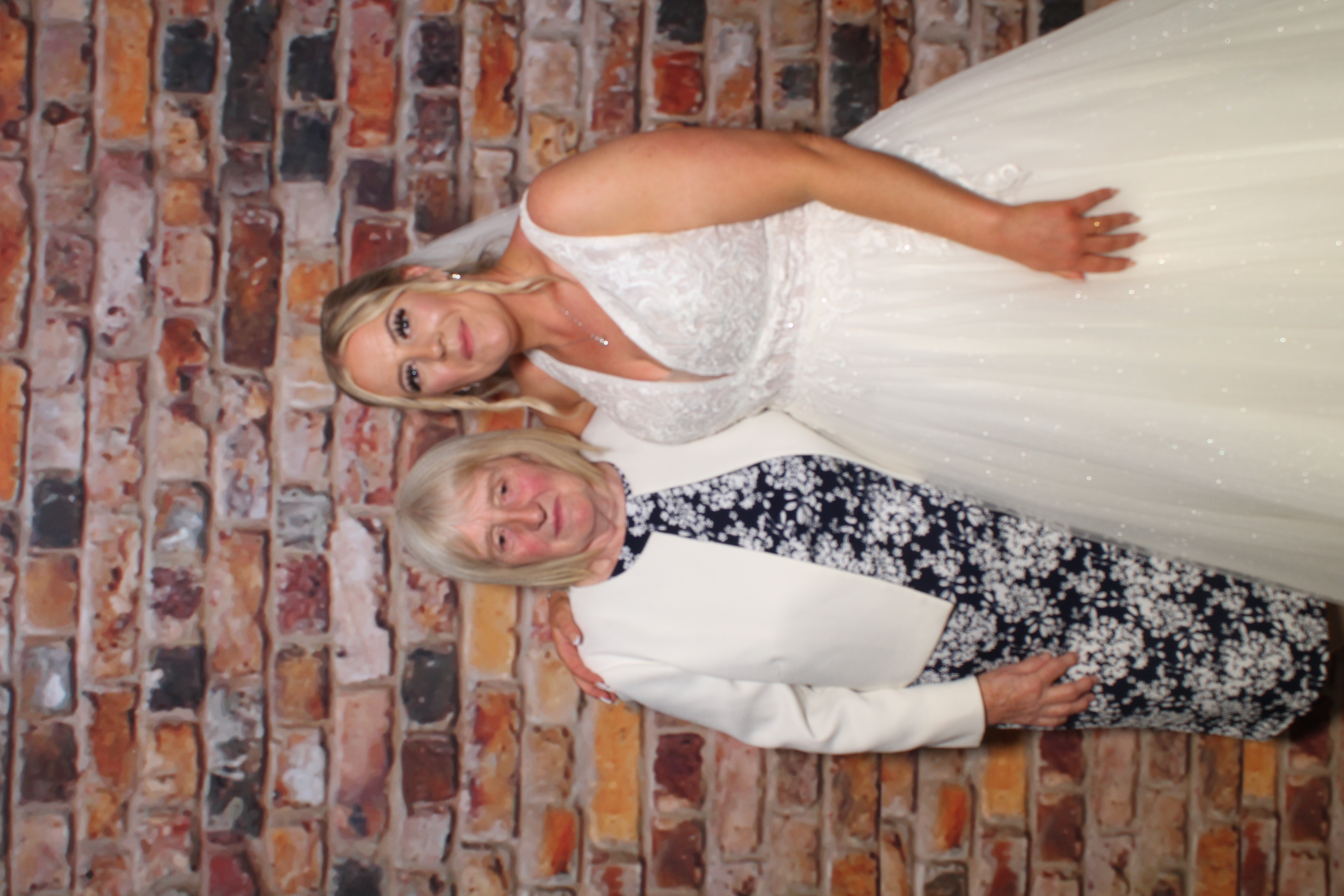 Lisa & Andrew's Wedding | View more photos from the event at gallery.boothtube.co.uk/u/BoothtubeLtd/Lisa-Andrews-Wedding