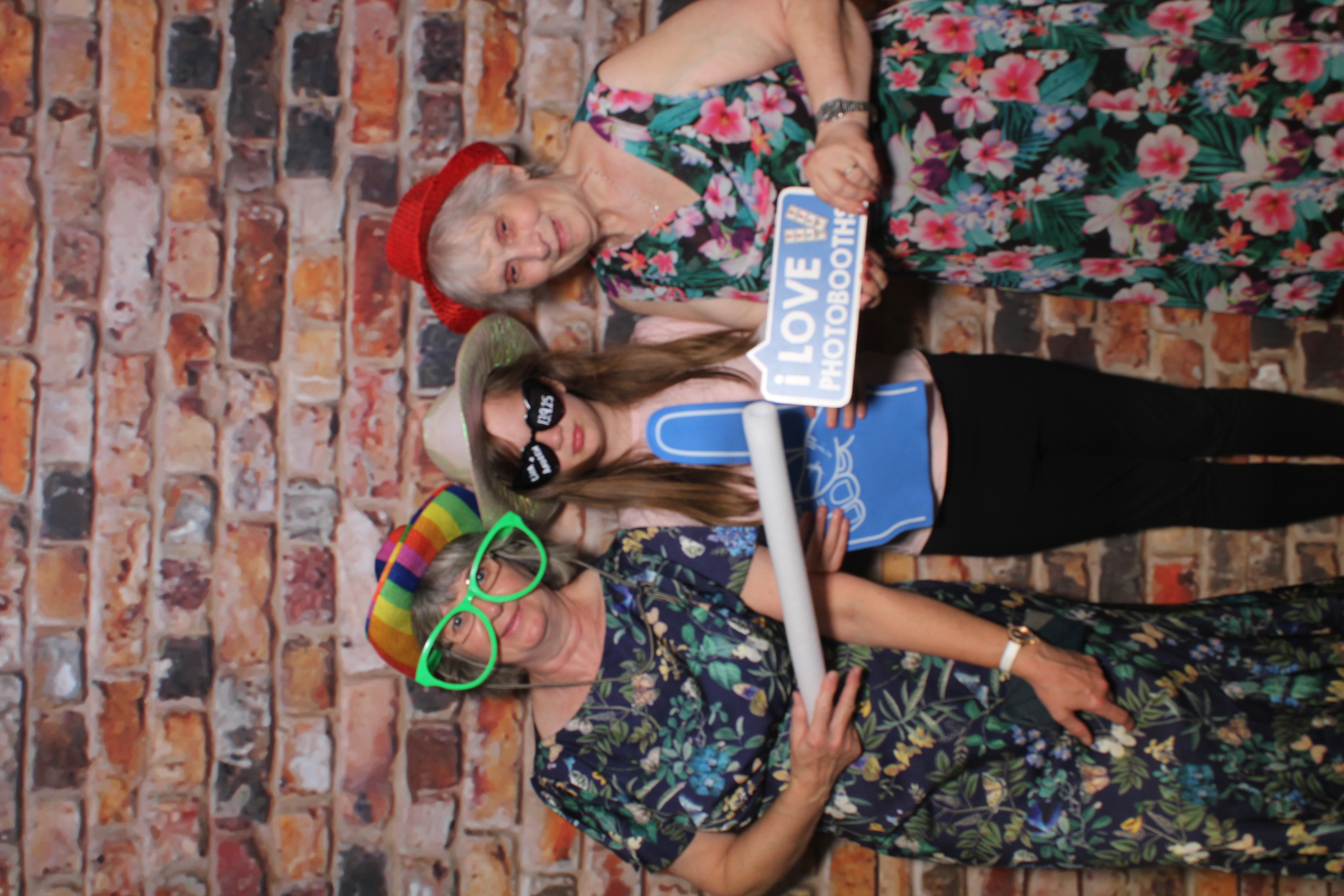 Lisa & Andrew's Wedding | View more photos from the event at gallery.boothtube.co.uk/u/BoothtubeLtd/Lisa-Andrews-Wedding