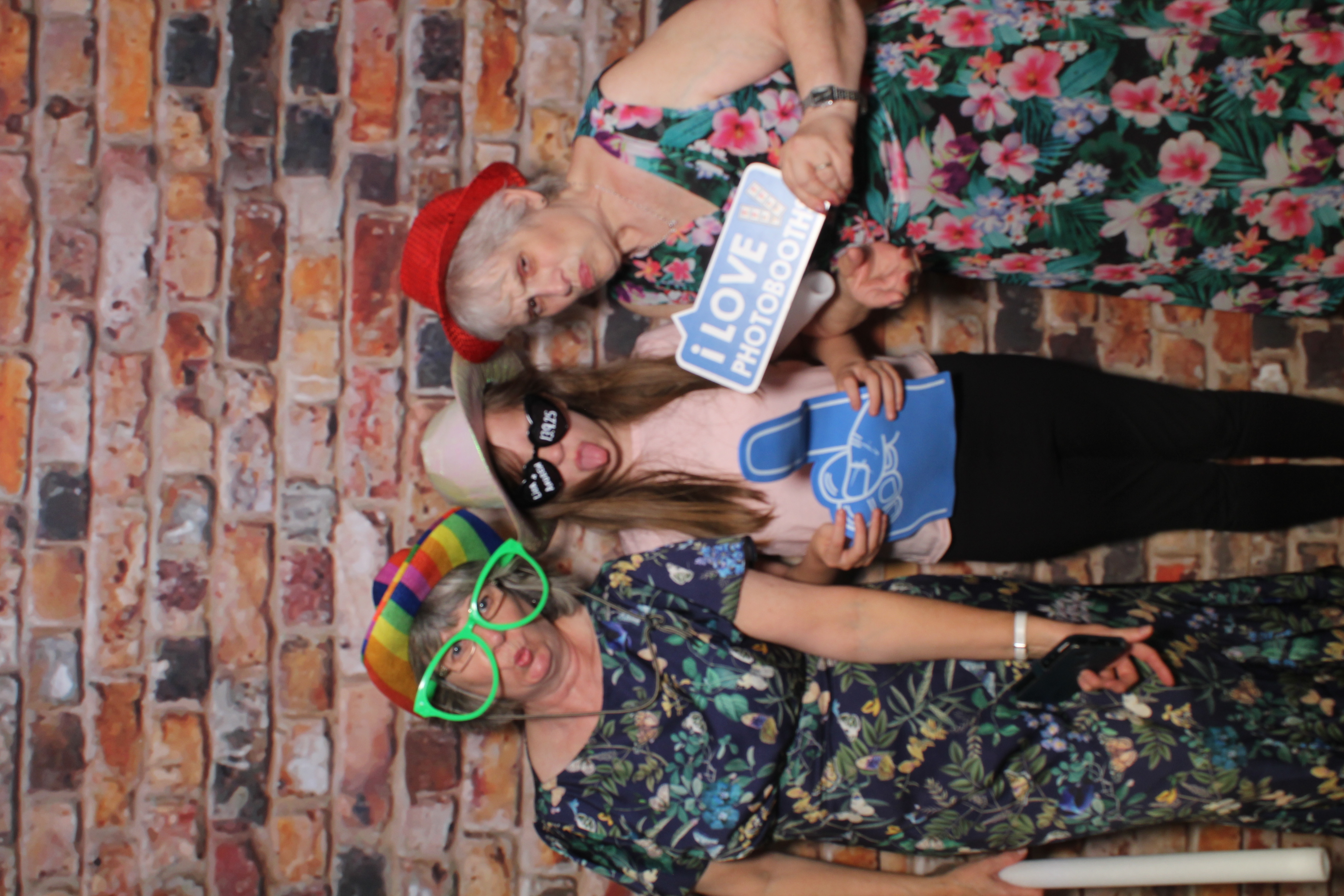 Lisa & Andrew's Wedding | View more photos from the event at gallery.boothtube.co.uk/u/BoothtubeLtd/Lisa-Andrews-Wedding