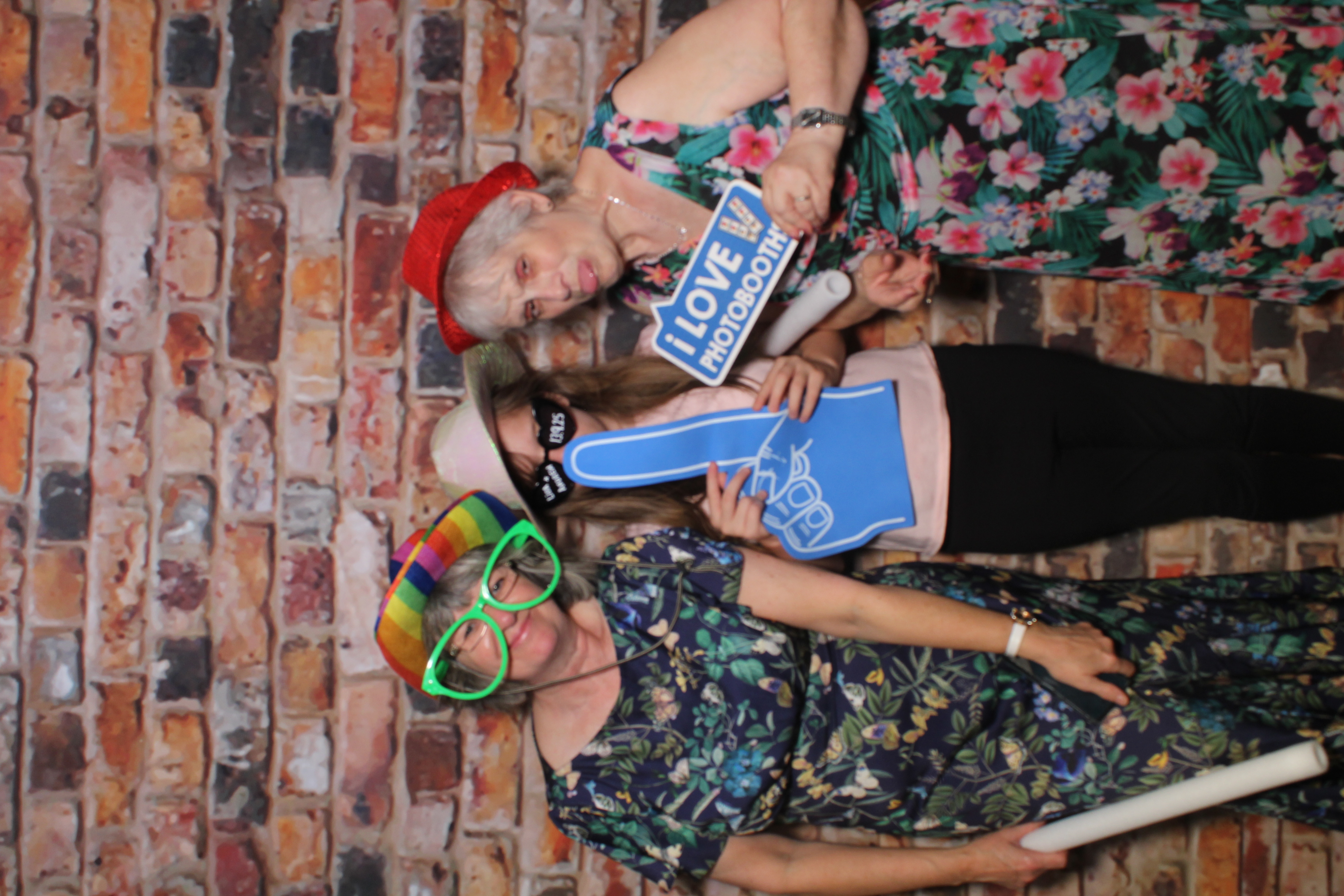 Lisa & Andrew's Wedding | View more photos from the event at gallery.boothtube.co.uk/u/BoothtubeLtd/Lisa-Andrews-Wedding