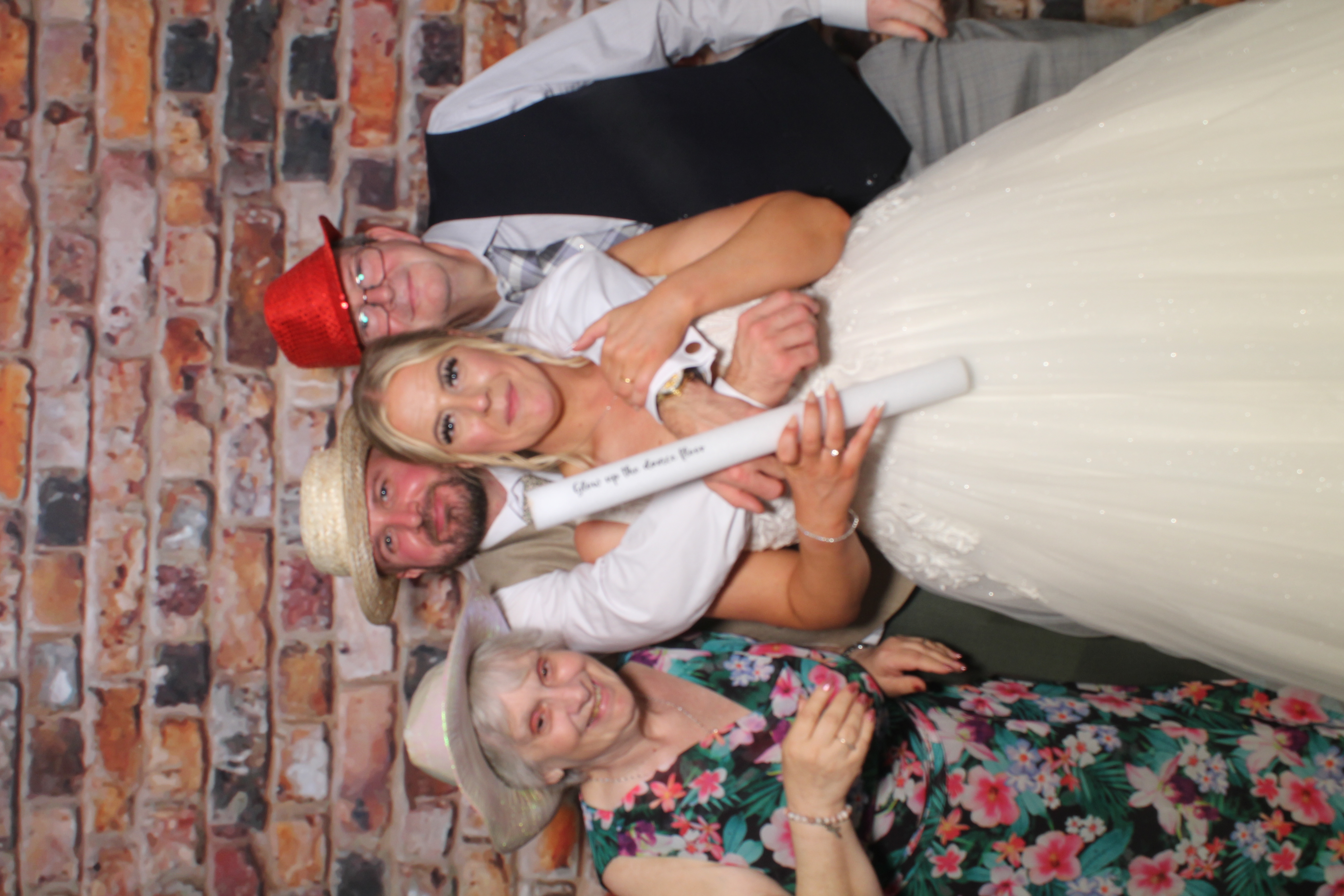 Lisa & Andrew's Wedding | View more photos from the event at gallery.boothtube.co.uk/u/BoothtubeLtd/Lisa-Andrews-Wedding