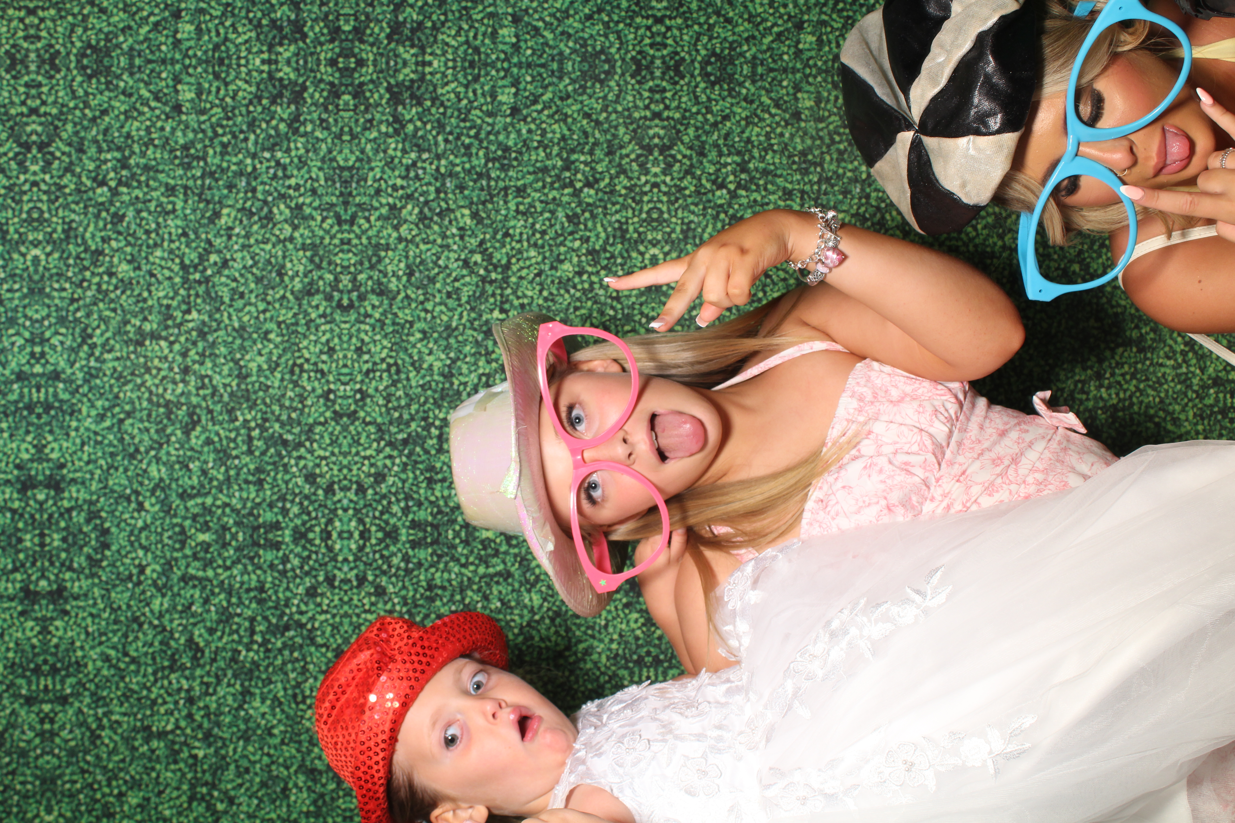 Sarah & Chris's Wedding | View more photos from the event at gallery.boothtube.co.uk/u/BoothtubeLtd/Sarah-Chriss-Wedding