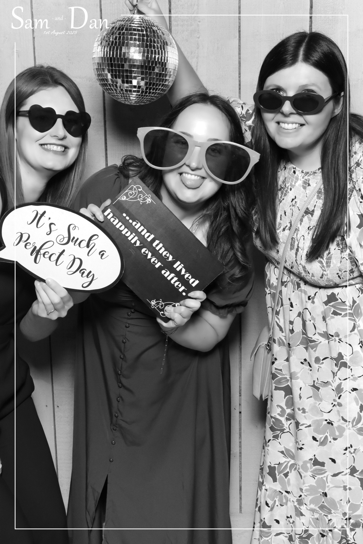 Sam & Dan | View more photos from the event at gallery.brightboxevents.co.uk/u/BrightBoxEvents/Sam-Dan