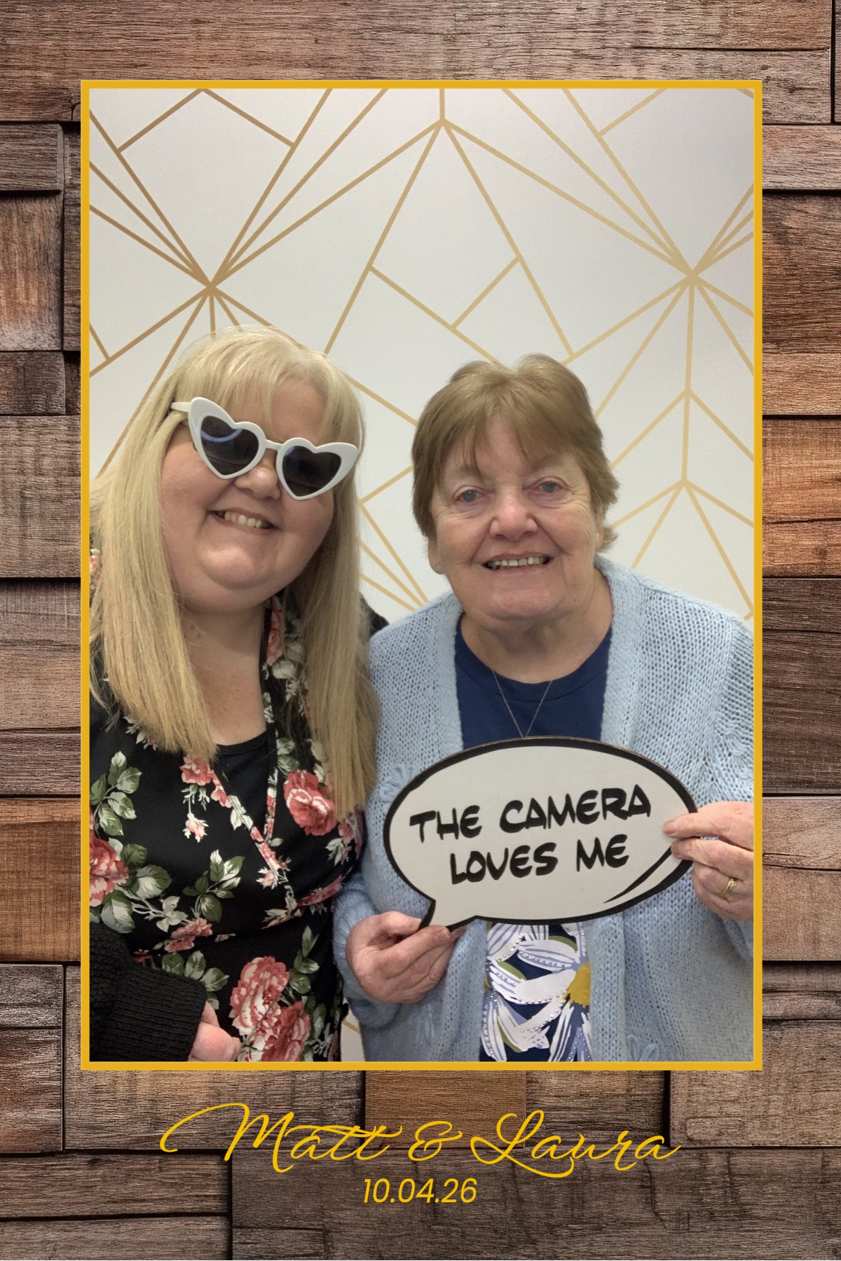 Matt & Laura | View more photos from the event at gallery.brightboxevents.co.uk/u/BrightBoxEvents/Matt-Laura