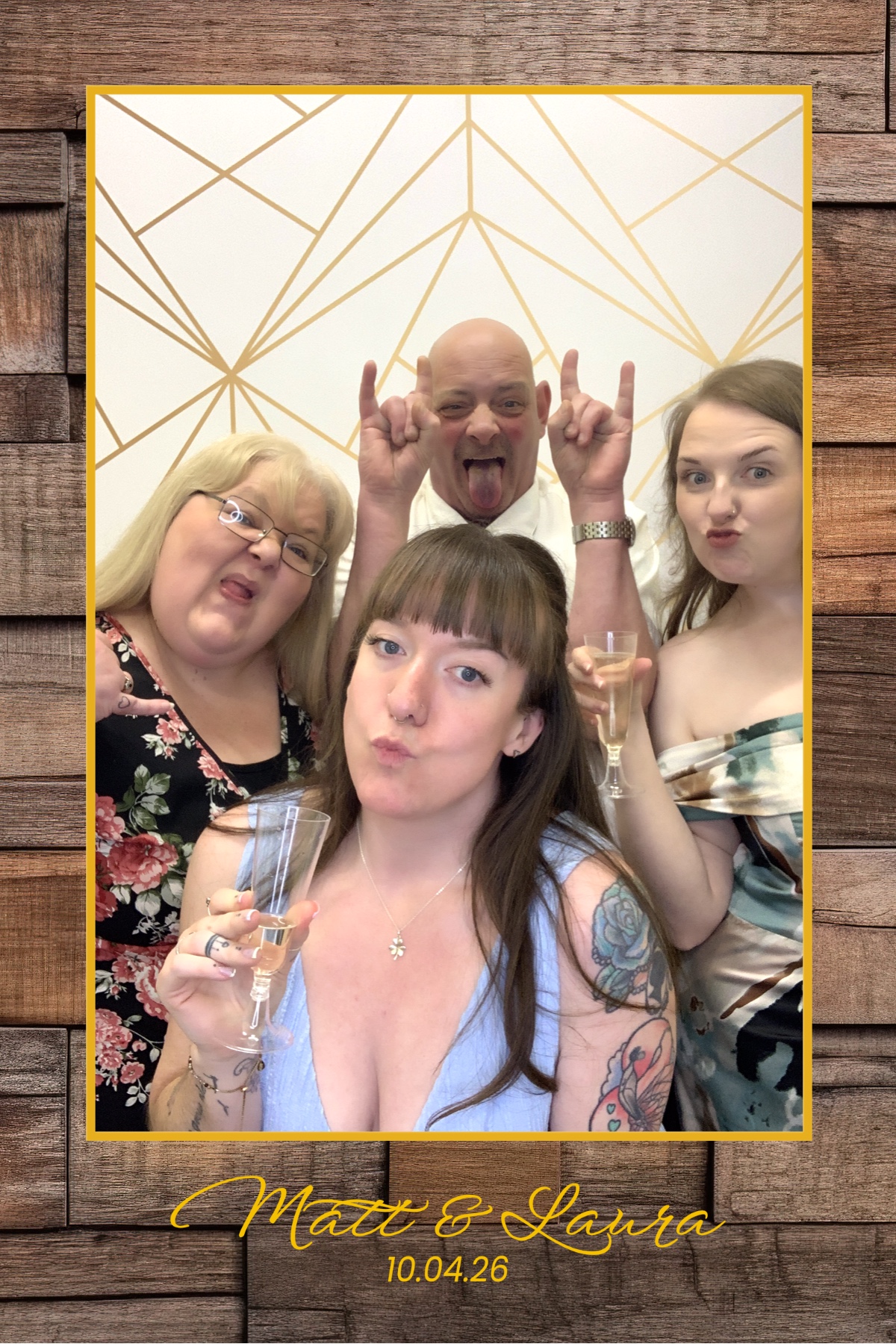 Matt & Laura | View more photos from the event at gallery.brightboxevents.co.uk/u/BrightBoxEvents/Matt-Laura