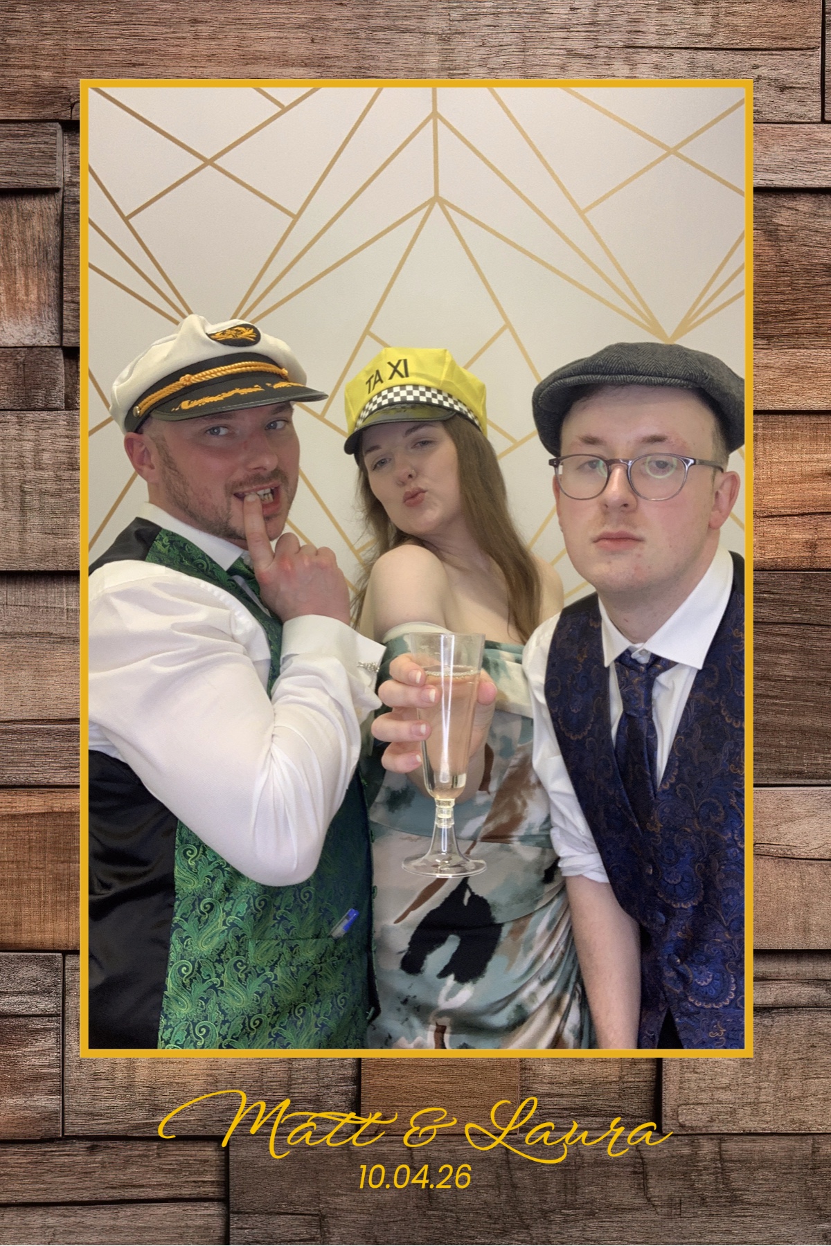 Matt & Laura | View more photos from the event at gallery.brightboxevents.co.uk/u/BrightBoxEvents/Matt-Laura