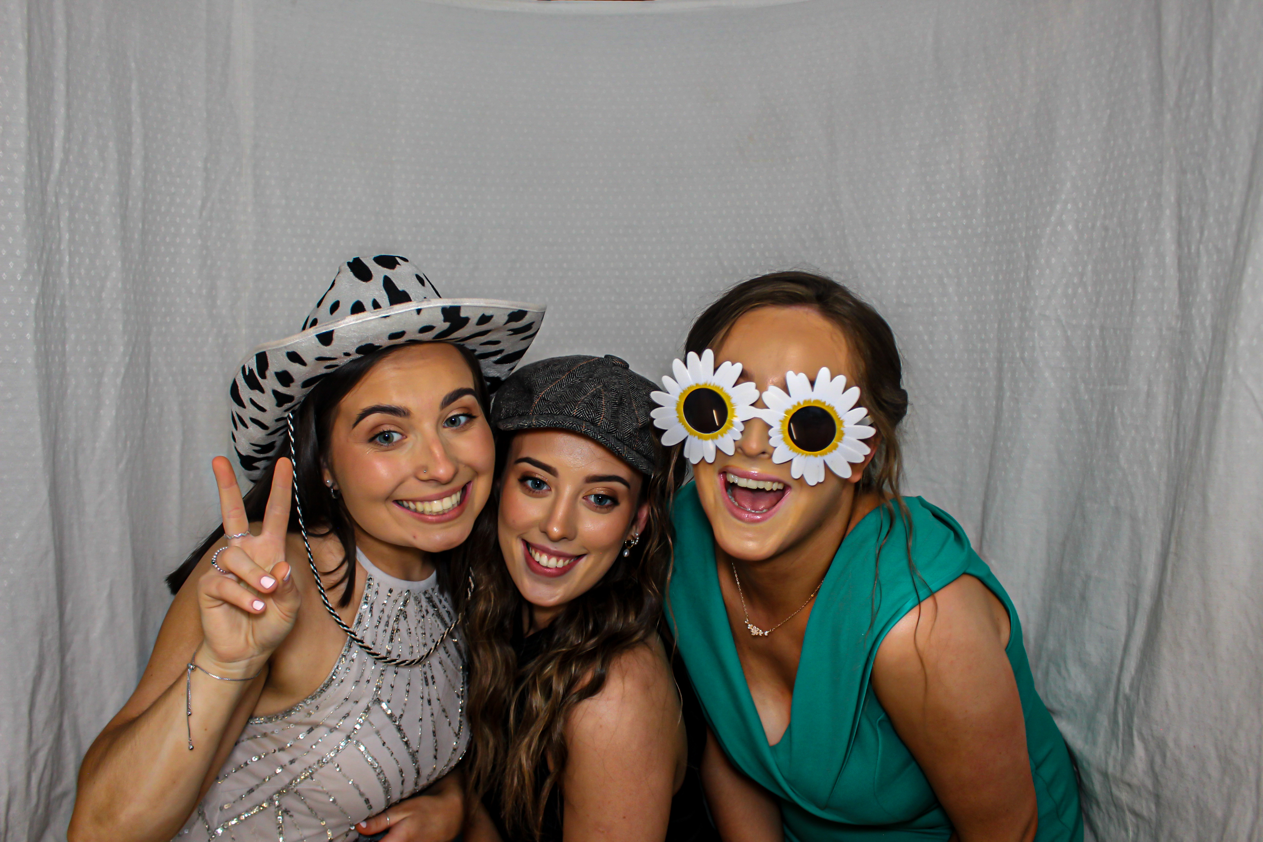 Ulster University Nursing Ball 2023 | View more photos from the event at gallery.capturecube.co.uk/u/Capture-Cube/Ulster-University-Nursing-Ball-2023