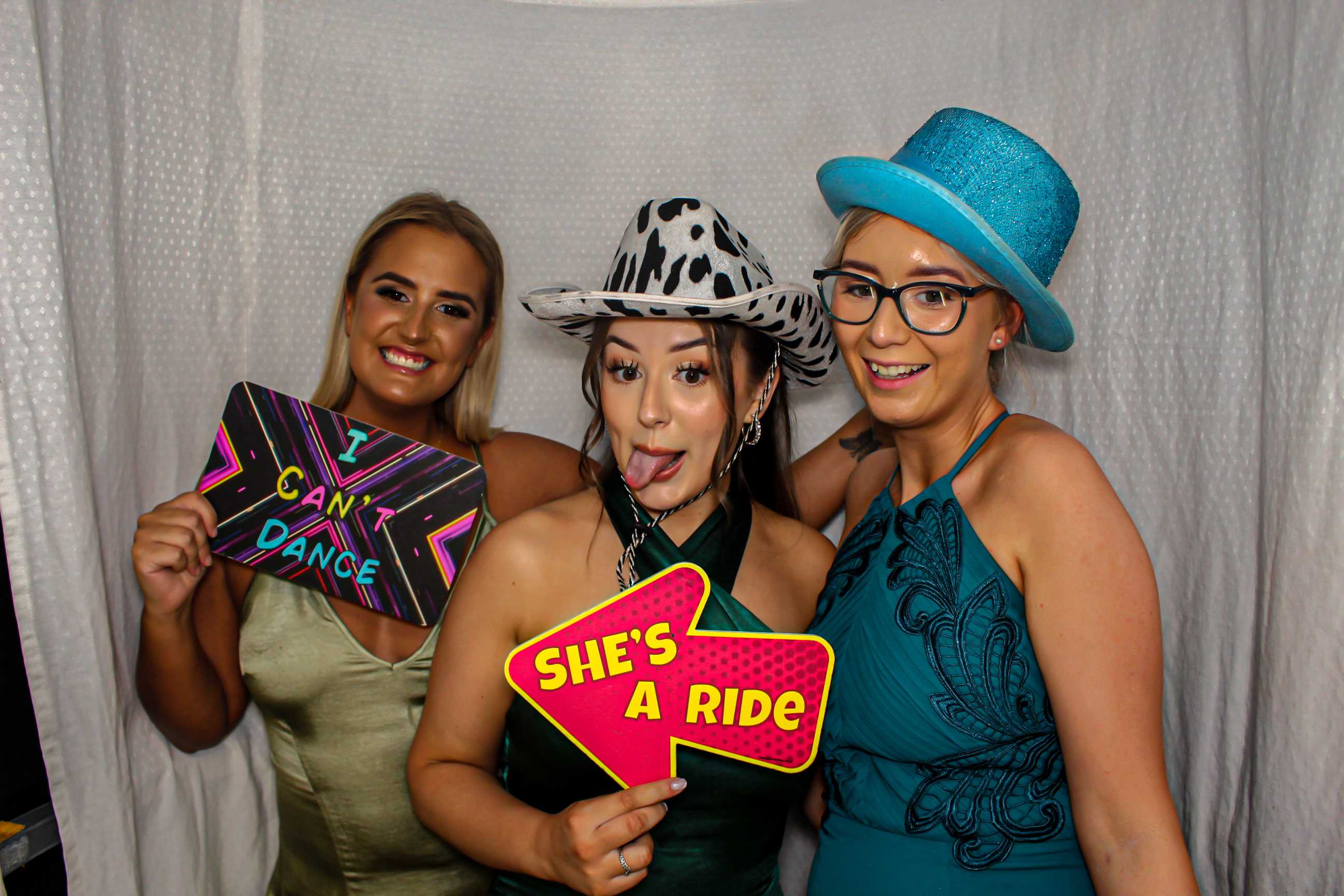 Ulster University Nursing Ball 2023 | View more photos from the event at gallery.capturecube.co.uk/u/Capture-Cube/Ulster-University-Nursing-Ball-2023