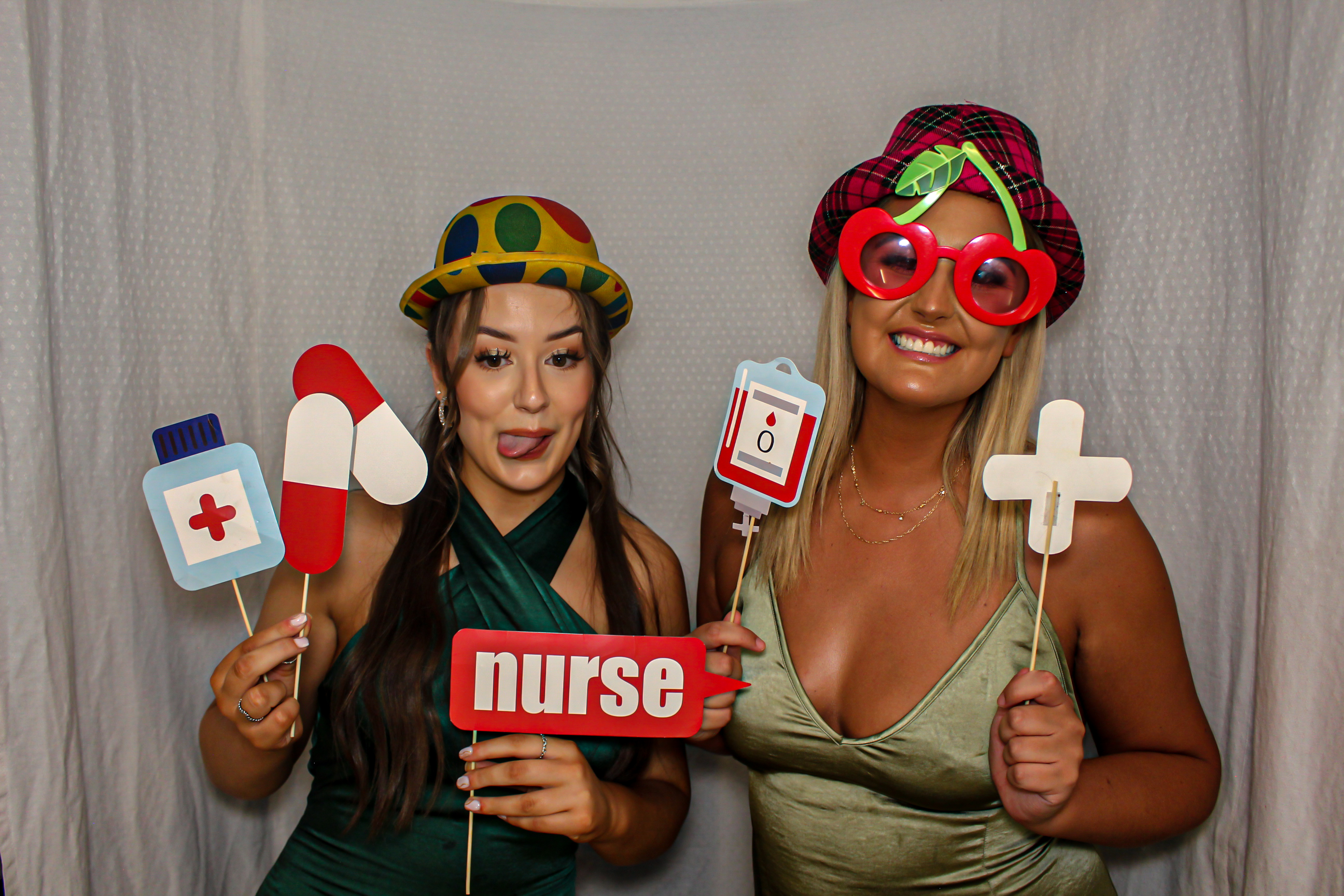 Ulster University Nursing Ball 2023 | View more photos from the event at gallery.capturecube.co.uk/u/Capture-Cube/Ulster-University-Nursing-Ball-2023