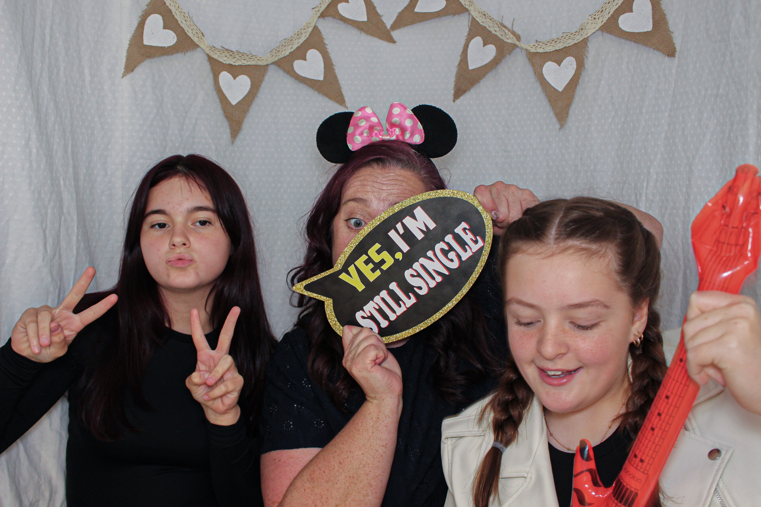 Ashleigh & Luke's Wedding Party | View more photos from the event at gallery.capturecube.co.uk/u/Capture-Cube/Ashleigh-Lukes-Wedding-Party