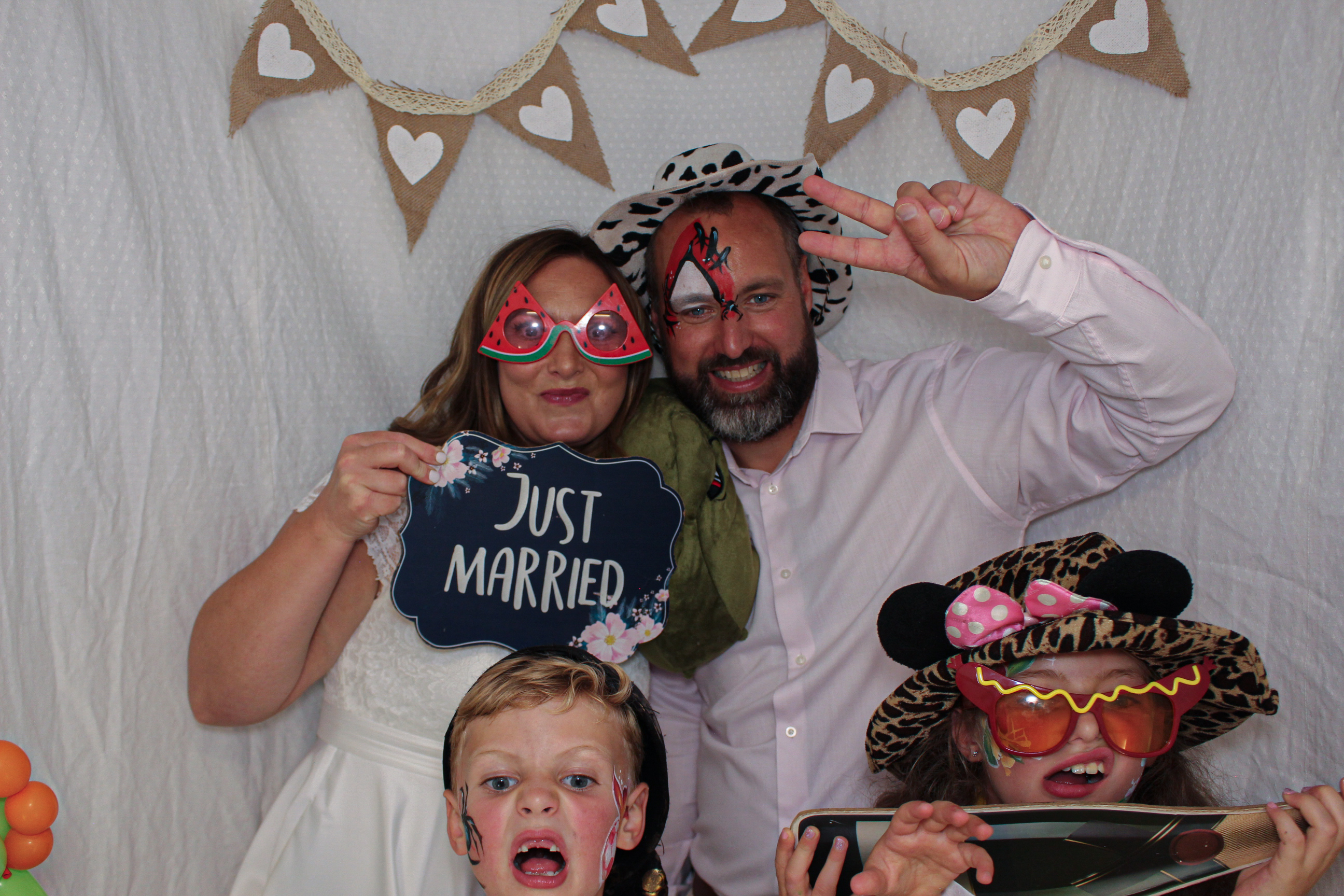 Ashleigh & Luke's Wedding Party | View more photos from the event at gallery.capturecube.co.uk/u/Capture-Cube/Ashleigh-Lukes-Wedding-Party