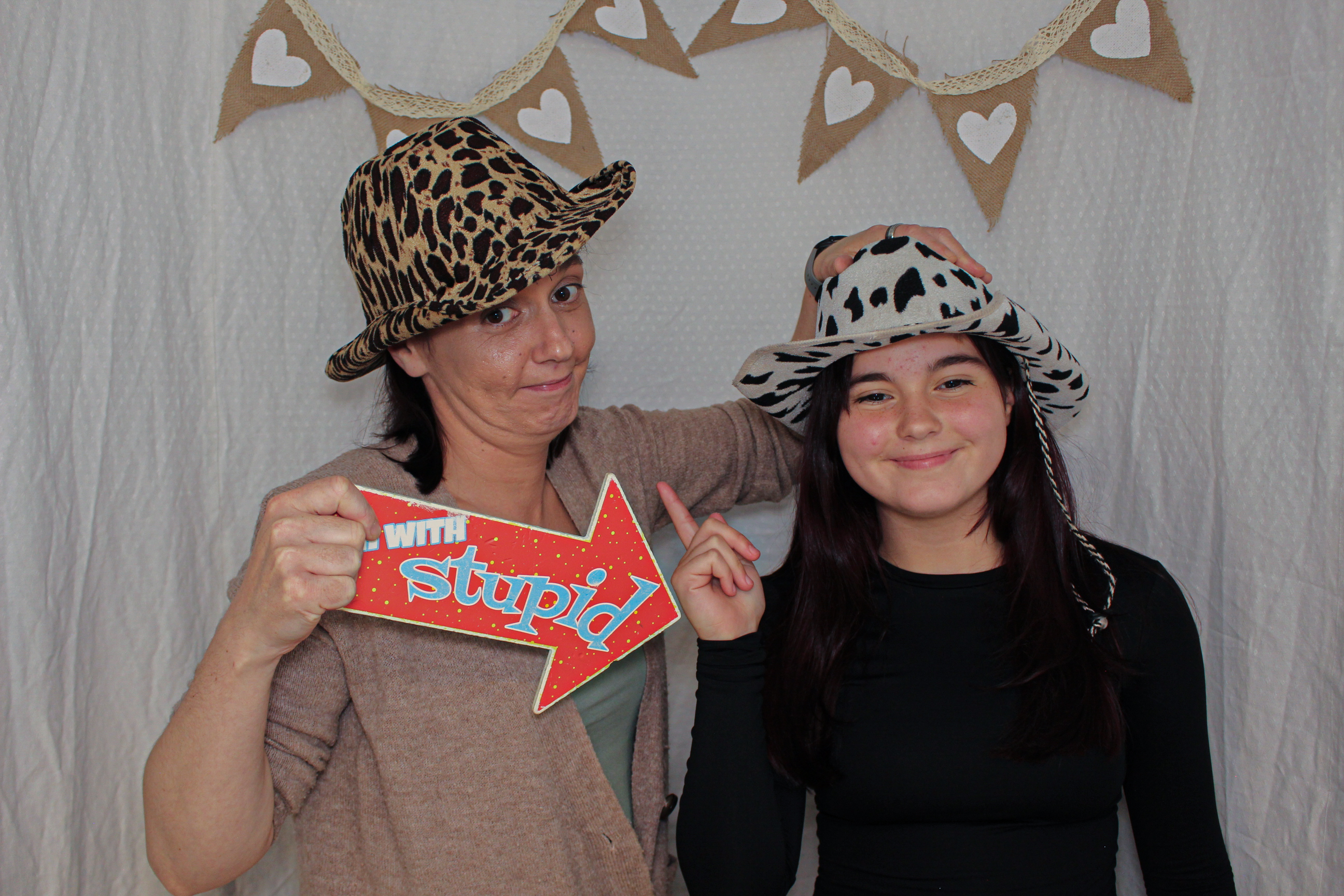 Ashleigh & Luke's Wedding Party | View more photos from the event at gallery.capturecube.co.uk/u/Capture-Cube/Ashleigh-Lukes-Wedding-Party