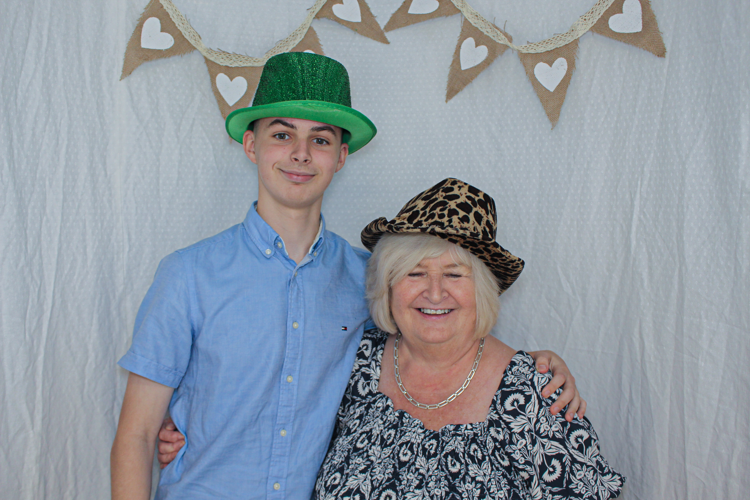 Ashleigh & Luke's Wedding Party | View more photos from the event at gallery.capturecube.co.uk/u/Capture-Cube/Ashleigh-Lukes-Wedding-Party