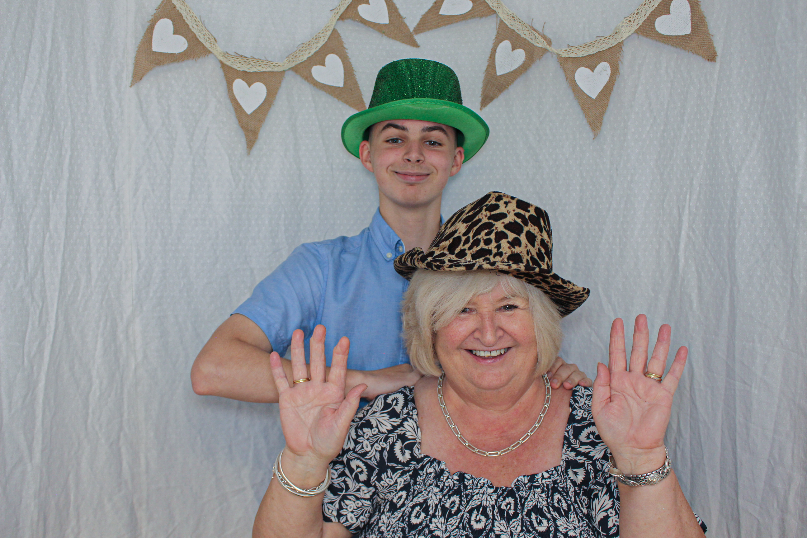 Ashleigh & Luke's Wedding Party | View more photos from the event at gallery.capturecube.co.uk/u/Capture-Cube/Ashleigh-Lukes-Wedding-Party