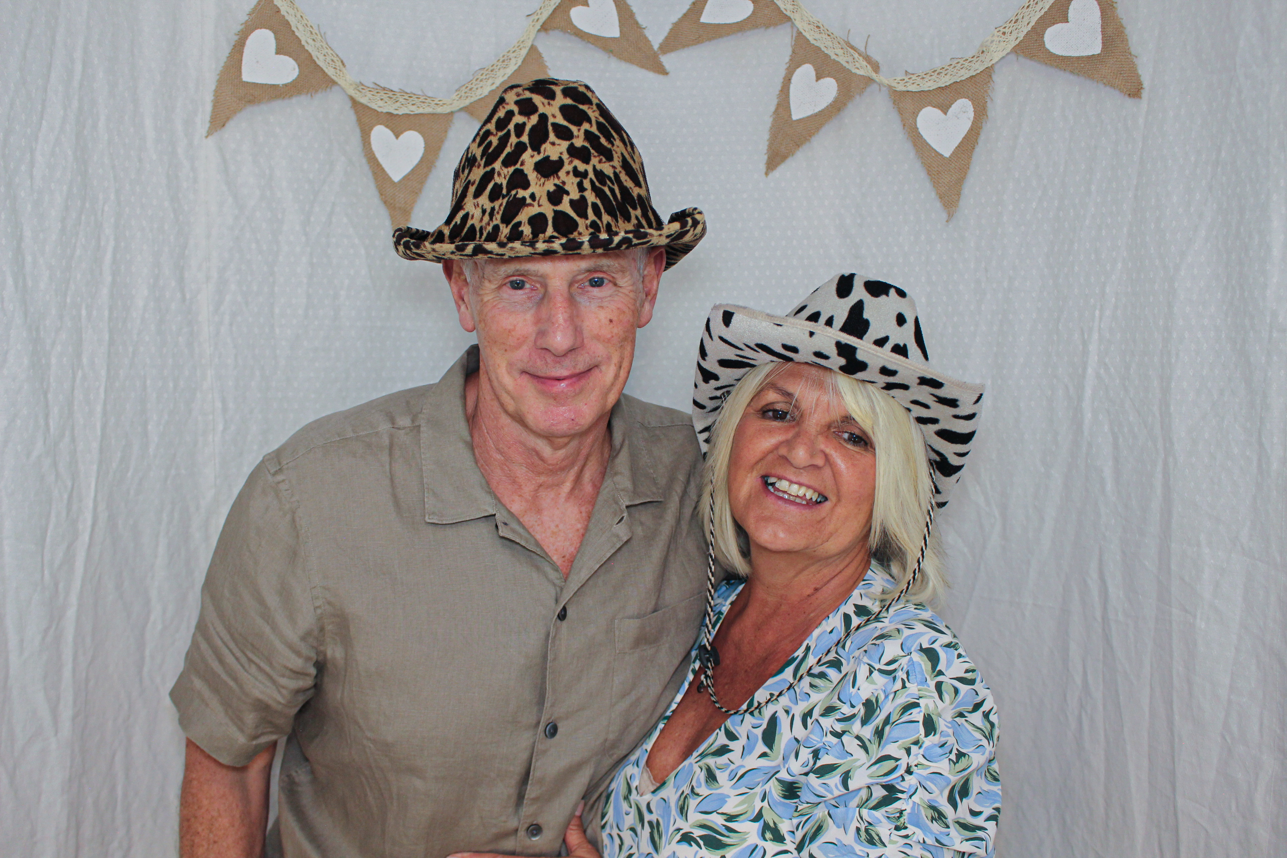 Ashleigh & Luke's Wedding Party | View more photos from the event at gallery.capturecube.co.uk/u/Capture-Cube/Ashleigh-Lukes-Wedding-Party