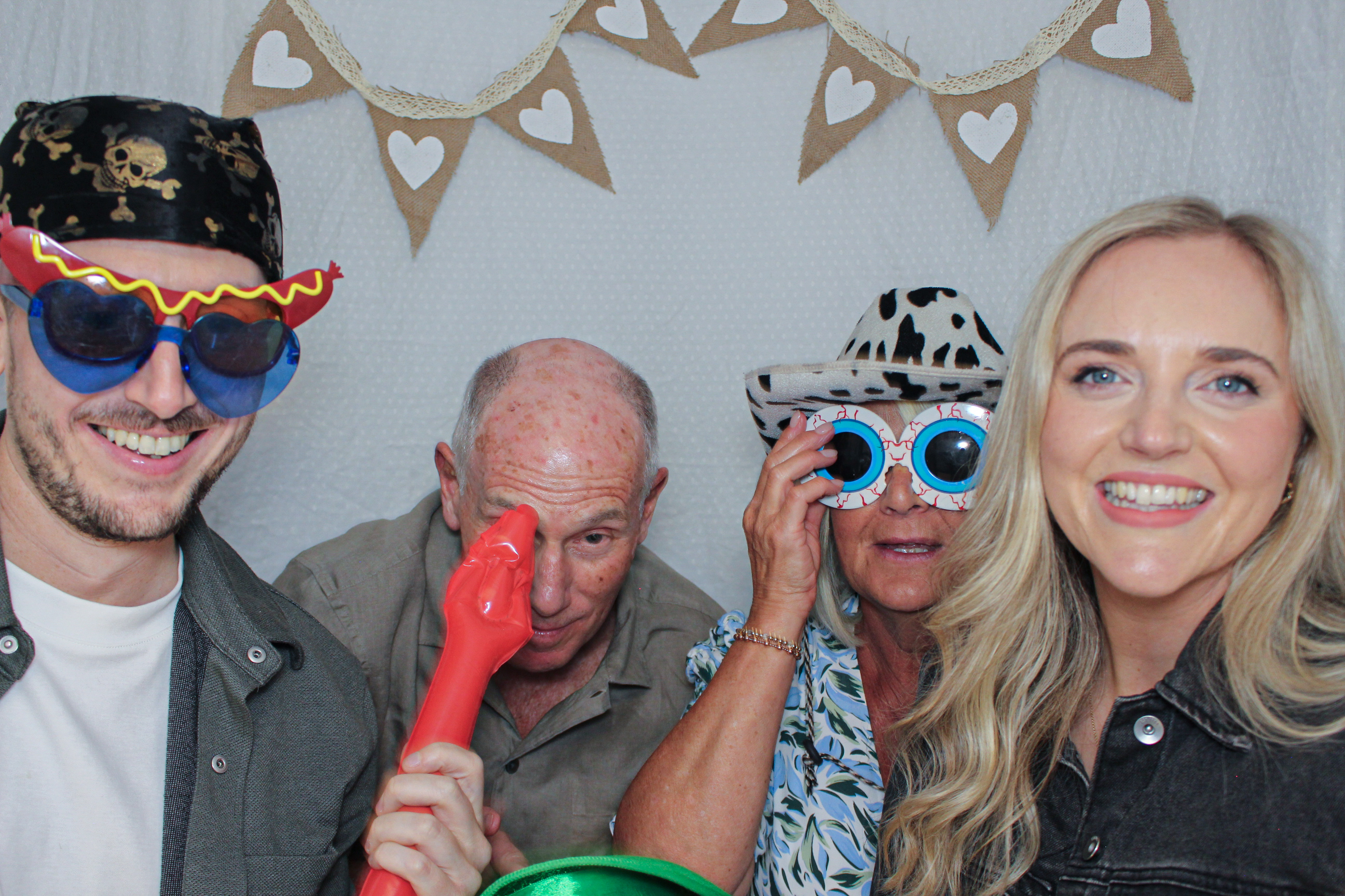 Ashleigh & Luke's Wedding Party | View more photos from the event at gallery.capturecube.co.uk/u/Capture-Cube/Ashleigh-Lukes-Wedding-Party