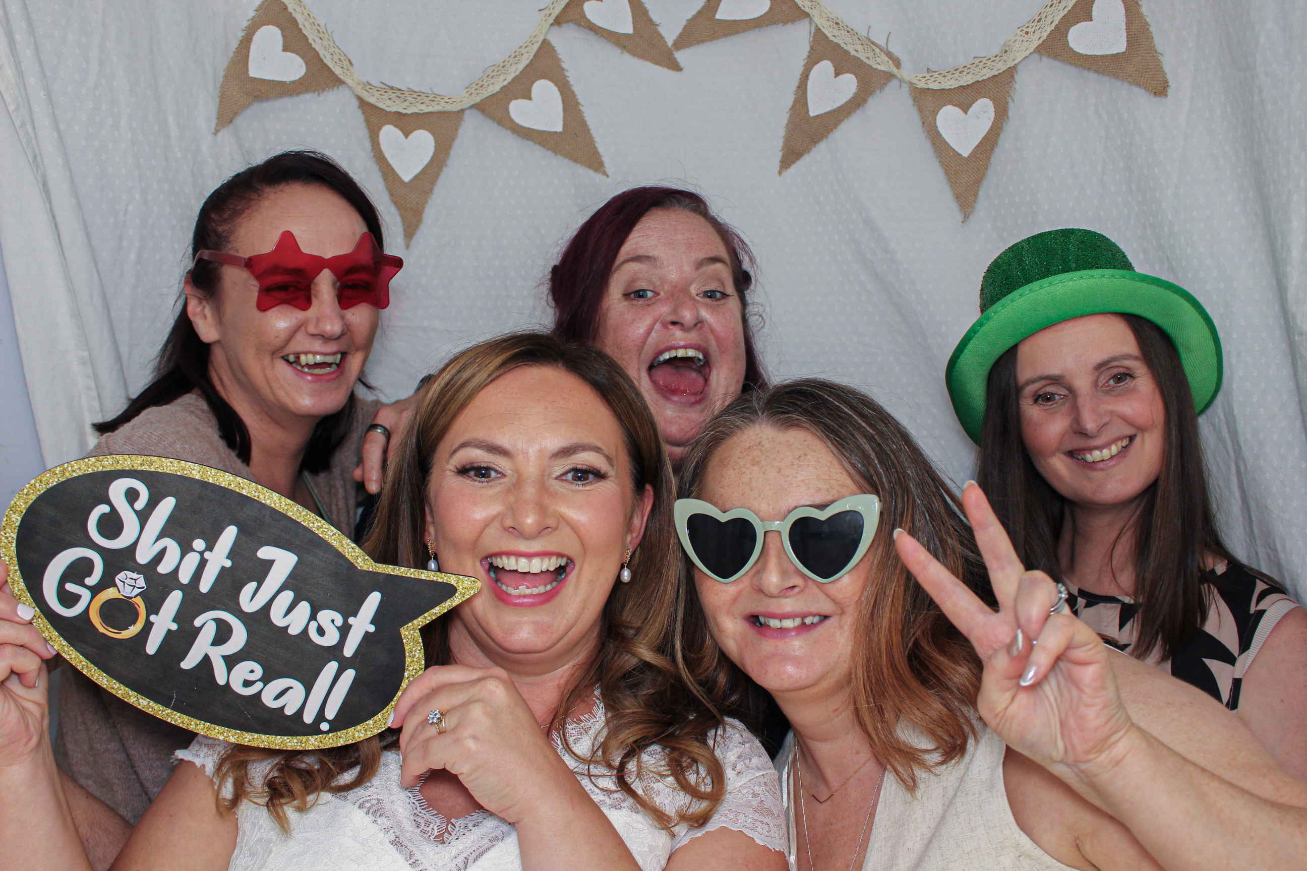 Ashleigh & Luke's Wedding Party | View more photos from the event at gallery.capturecube.co.uk/u/Capture-Cube/Ashleigh-Lukes-Wedding-Party