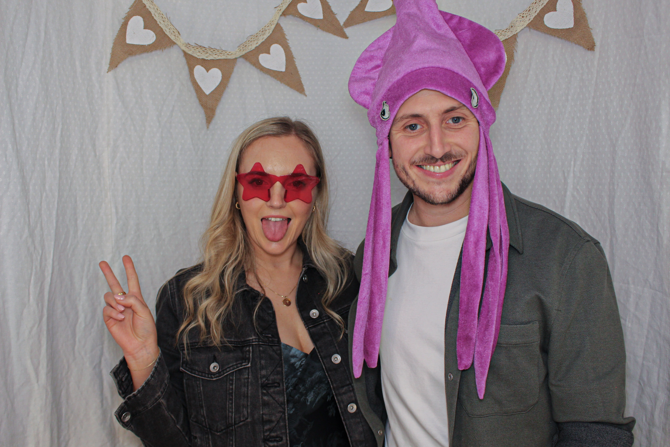 Ashleigh & Luke's Wedding Party | View more photos from the event at gallery.capturecube.co.uk/u/Capture-Cube/Ashleigh-Lukes-Wedding-Party