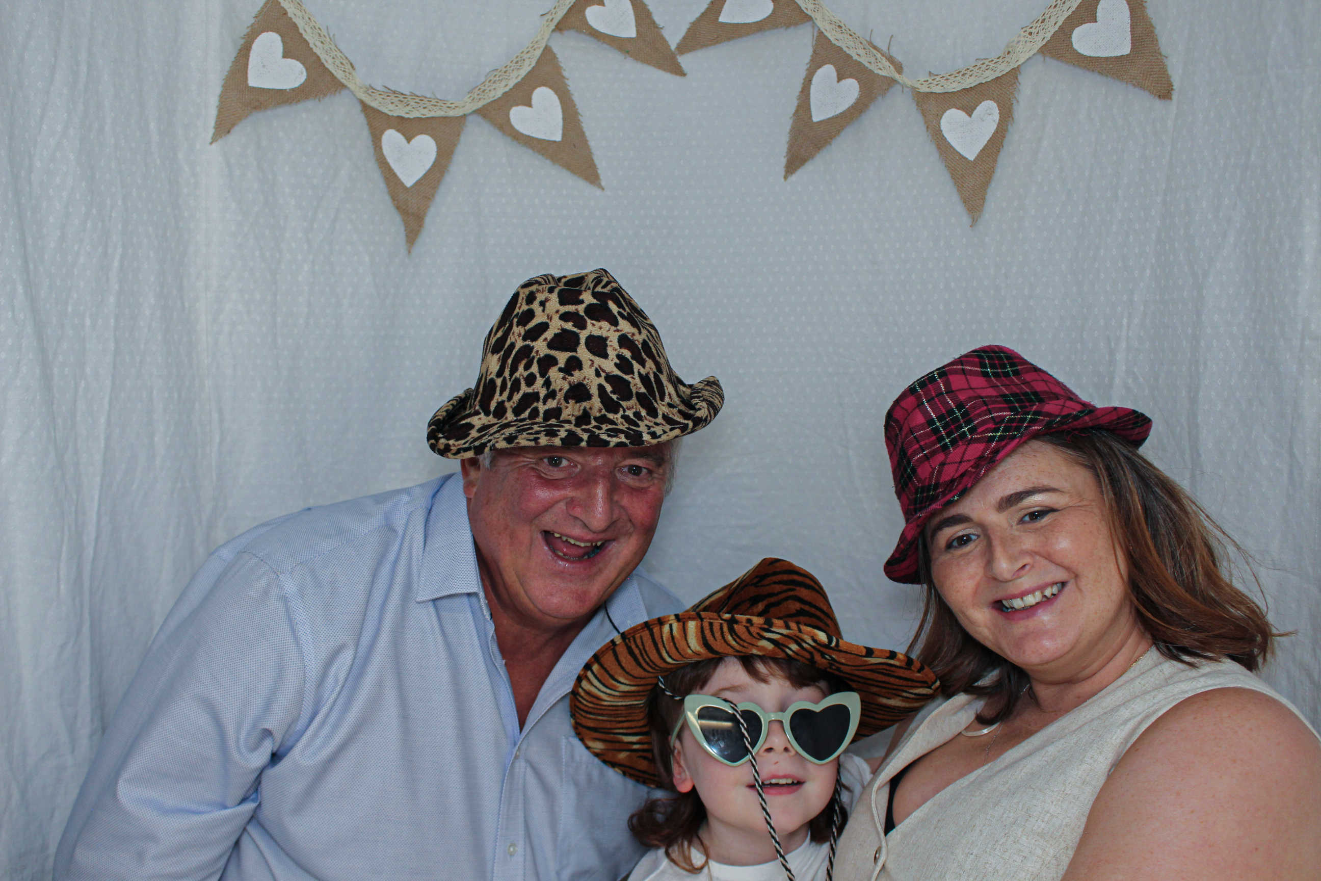 Ashleigh & Luke's Wedding Party | View more photos from the event at gallery.capturecube.co.uk/u/Capture-Cube/Ashleigh-Lukes-Wedding-Party