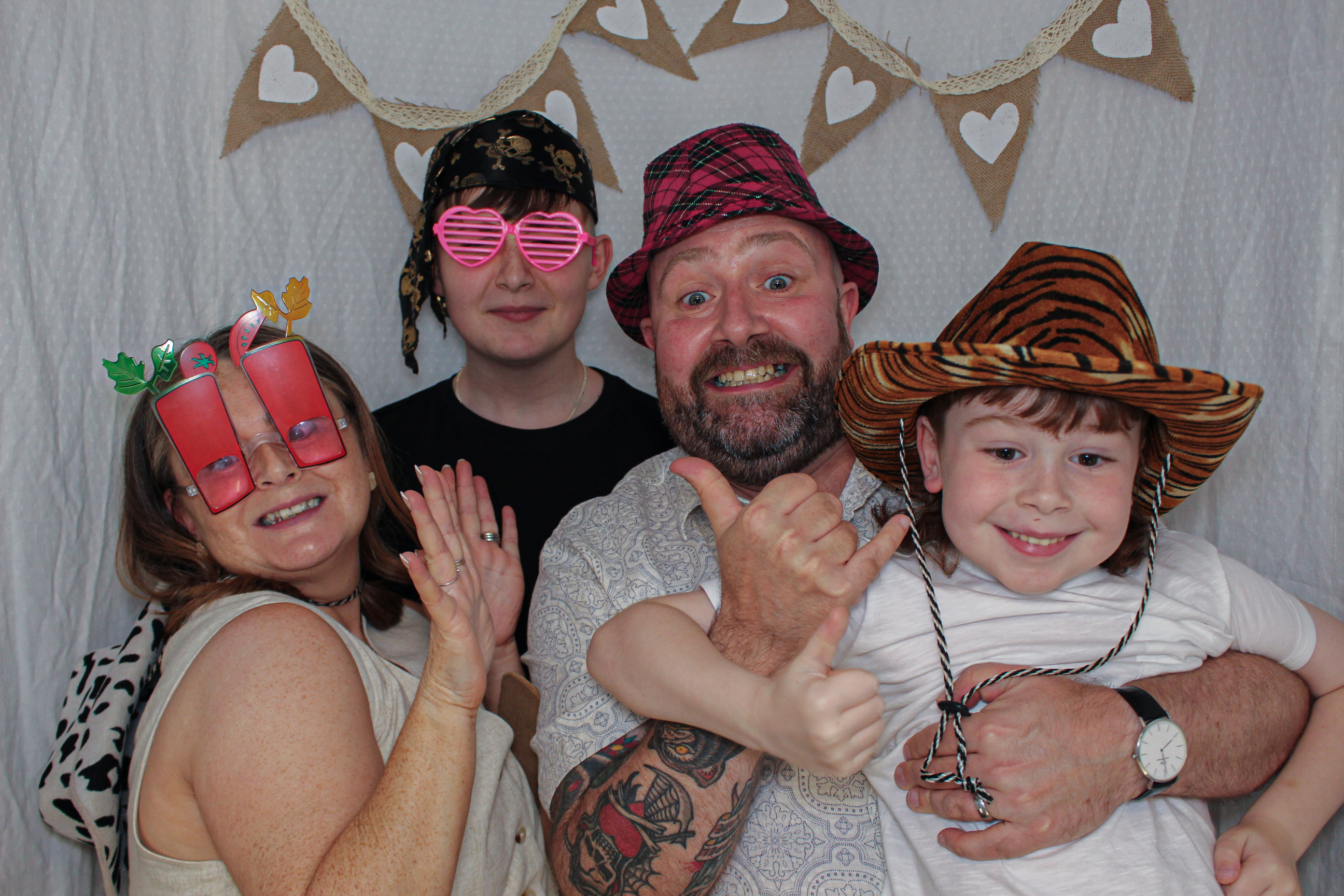 Ashleigh & Luke's Wedding Party | View more photos from the event at gallery.capturecube.co.uk/u/Capture-Cube/Ashleigh-Lukes-Wedding-Party