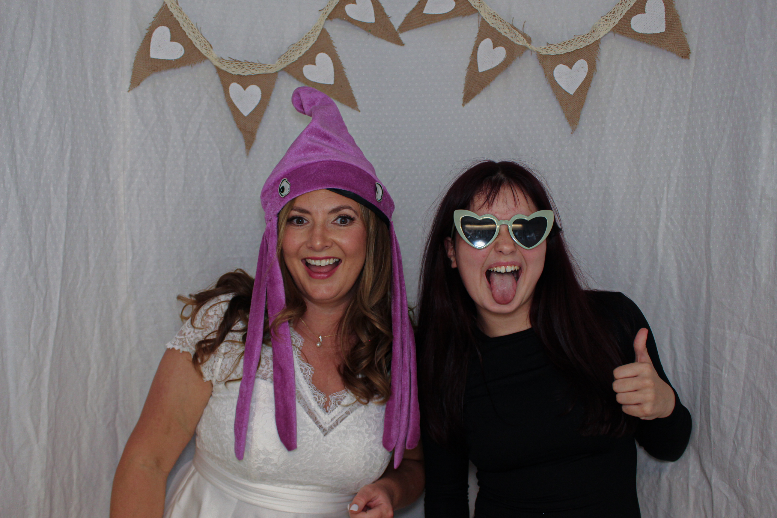 Ashleigh & Luke's Wedding Party | View more photos from the event at gallery.capturecube.co.uk/u/Capture-Cube/Ashleigh-Lukes-Wedding-Party