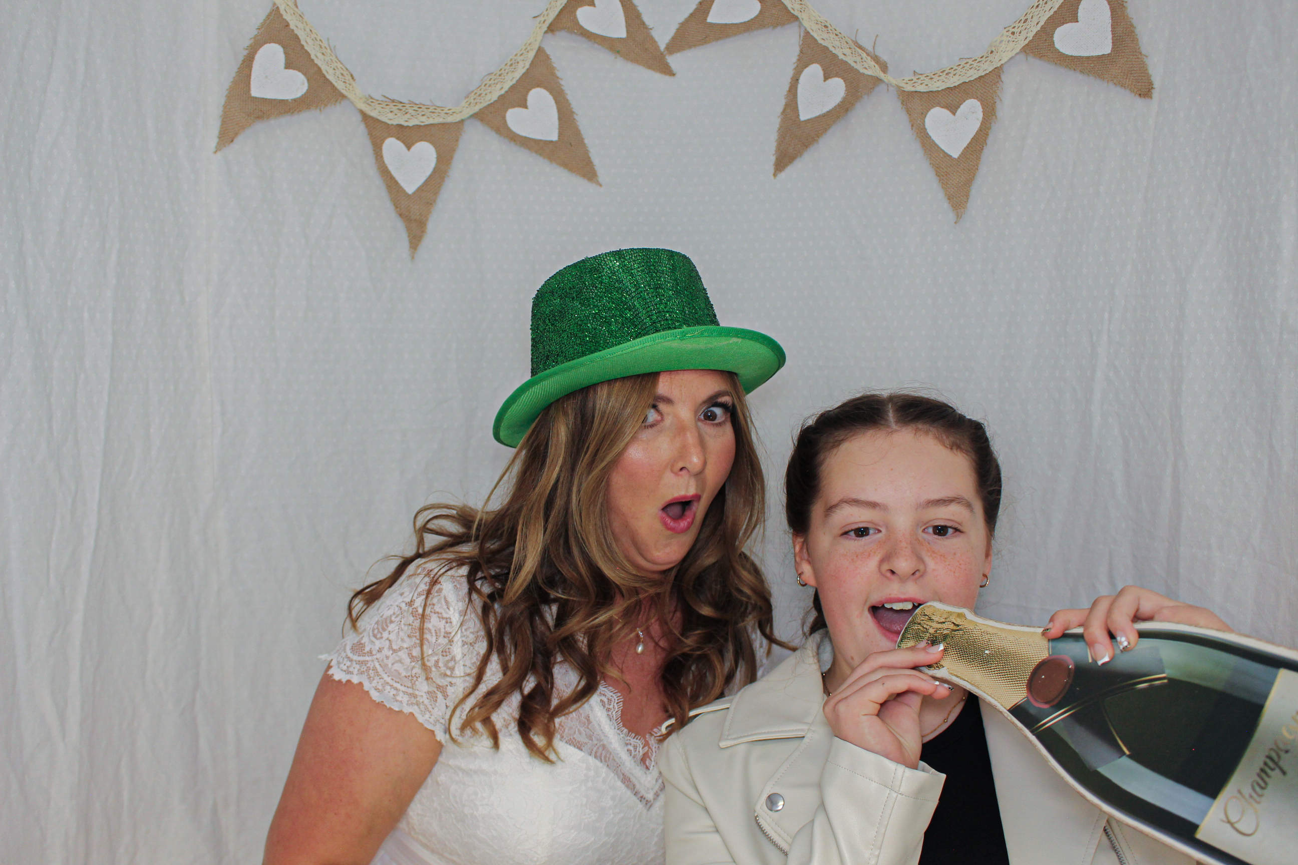 Ashleigh & Luke's Wedding Party | View more photos from the event at gallery.capturecube.co.uk/u/Capture-Cube/Ashleigh-Lukes-Wedding-Party