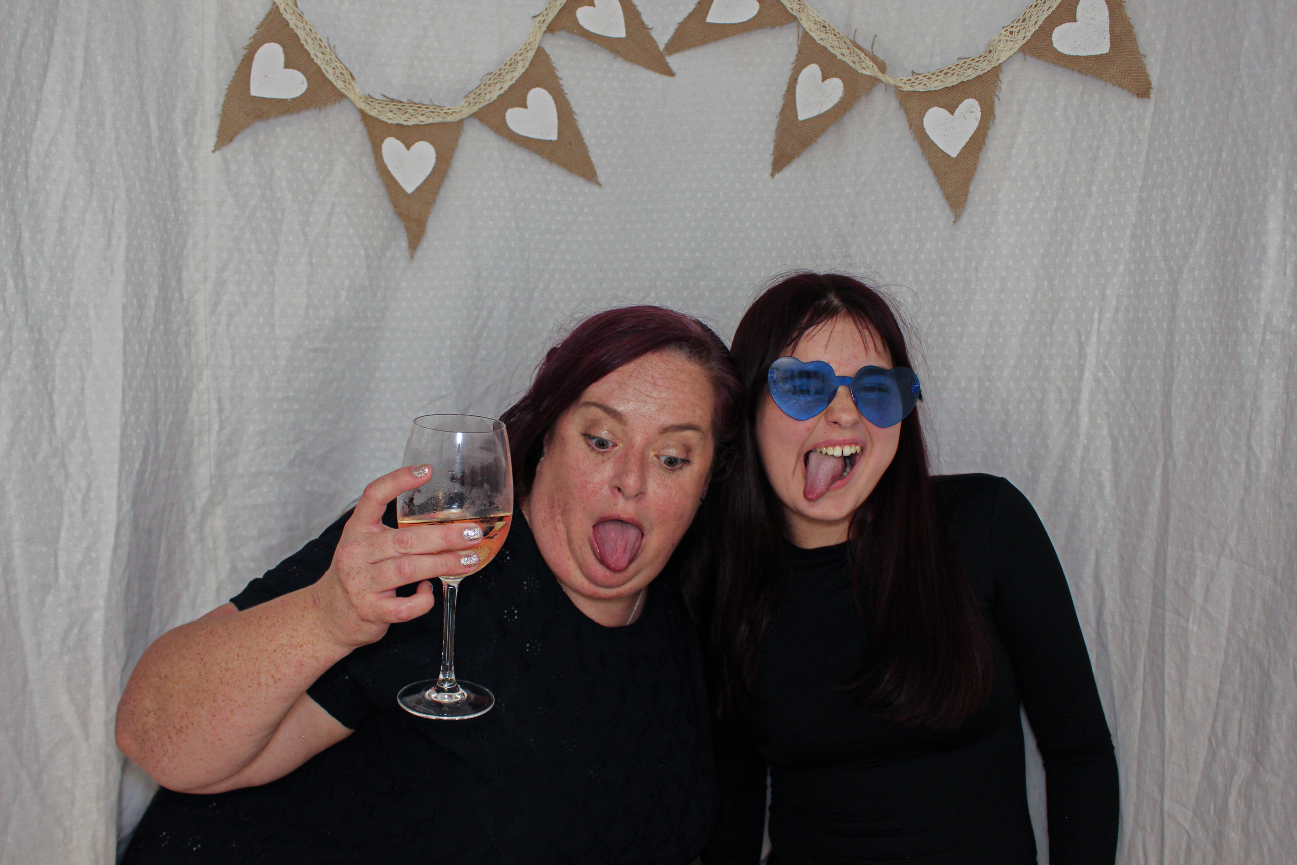 Ashleigh & Luke's Wedding Party | View more photos from the event at gallery.capturecube.co.uk/u/Capture-Cube/Ashleigh-Lukes-Wedding-Party