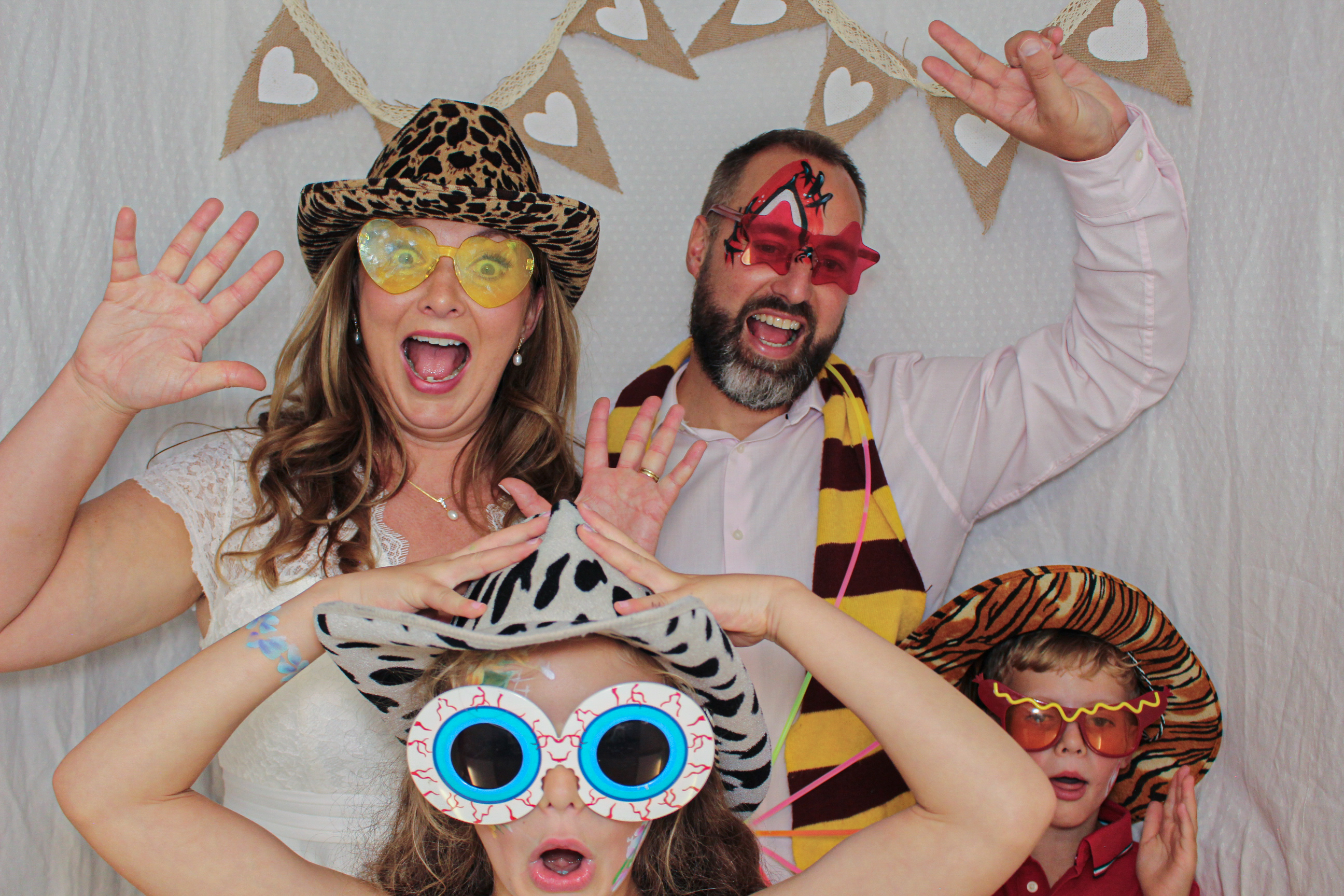 Ashleigh & Luke's Wedding Party | View more photos from the event at gallery.capturecube.co.uk/u/Capture-Cube/Ashleigh-Lukes-Wedding-Party