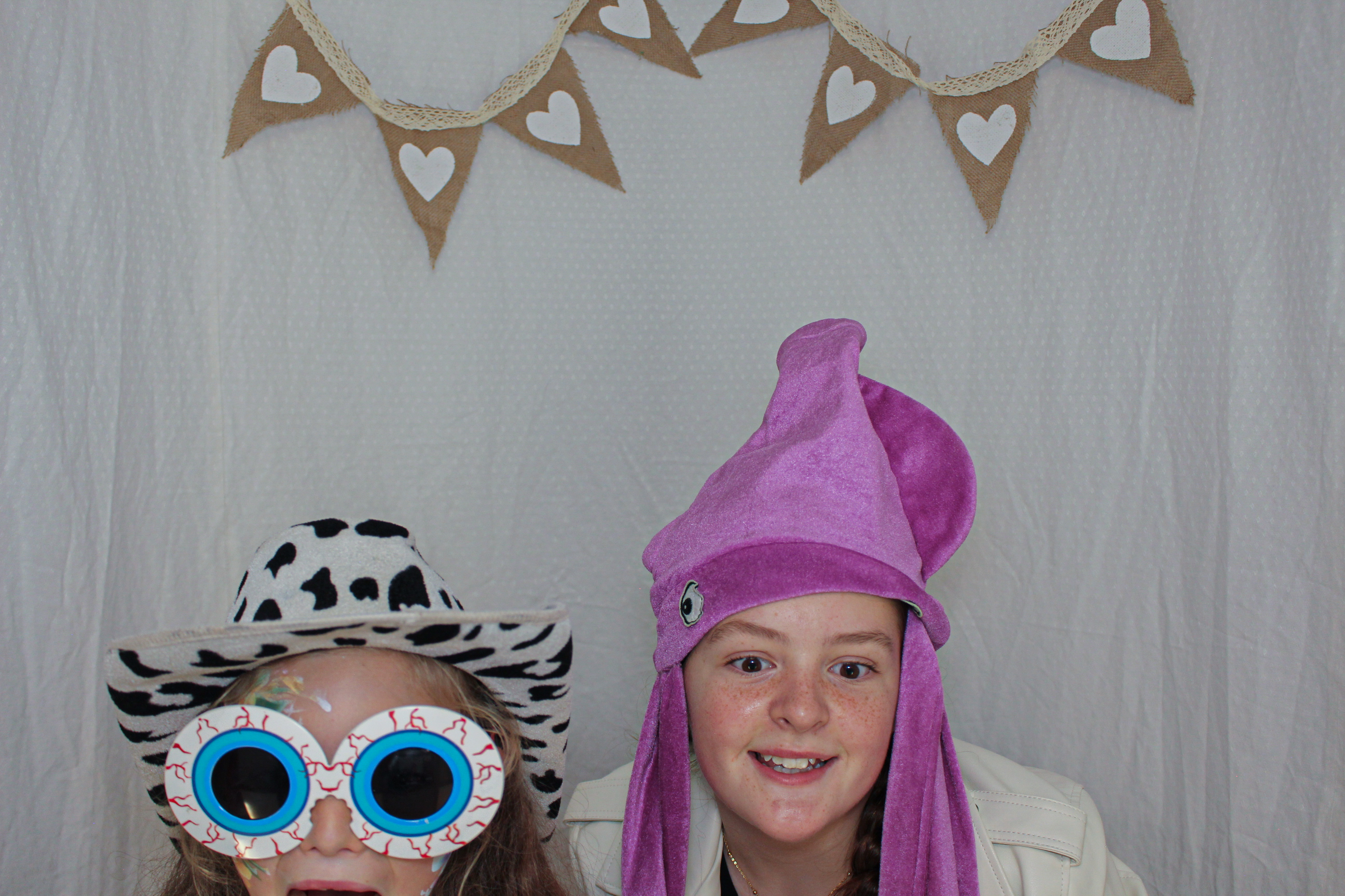 Ashleigh & Luke's Wedding Party | View more photos from the event at gallery.capturecube.co.uk/u/Capture-Cube/Ashleigh-Lukes-Wedding-Party