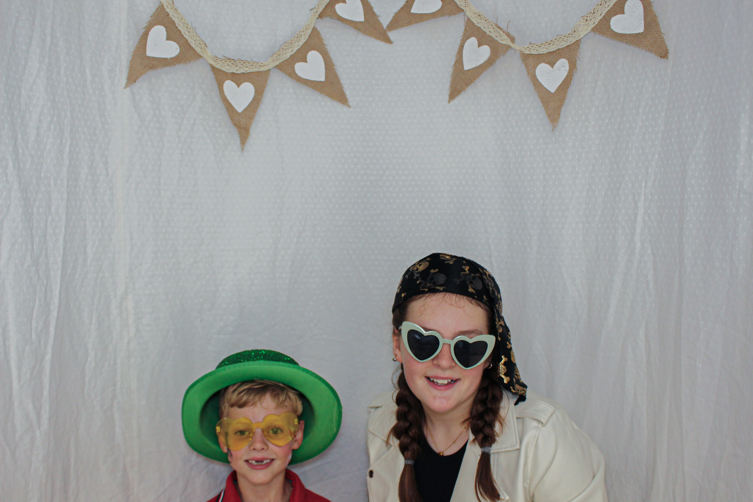 Ashleigh & Luke's Wedding Party | View more photos from the event at gallery.capturecube.co.uk/u/Capture-Cube/Ashleigh-Lukes-Wedding-Party