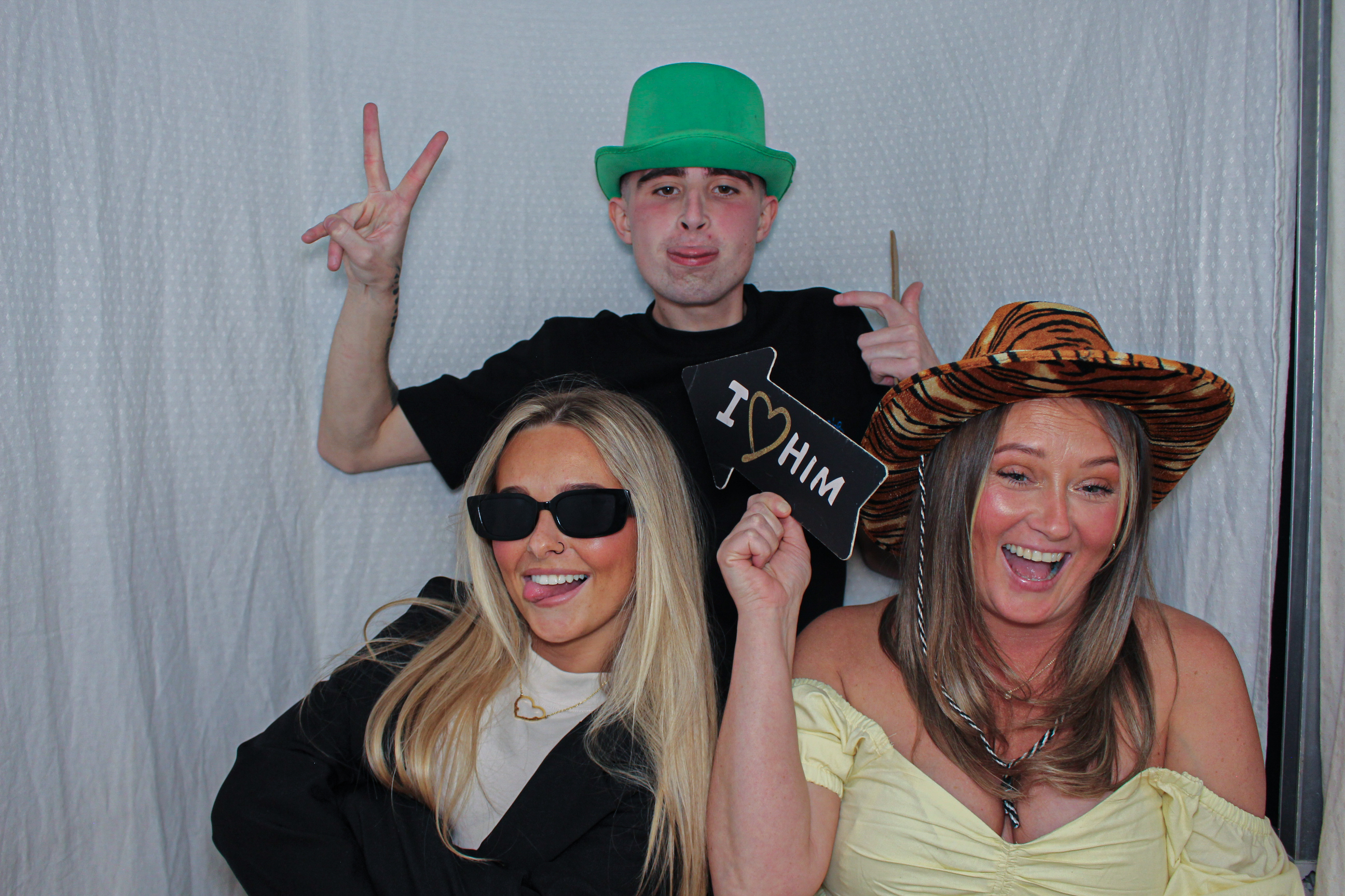 Calia's Christening Party | View more photos from the event at gallery.capturecube.co.uk/u/Capture-Cube/Calias-Christening-Party