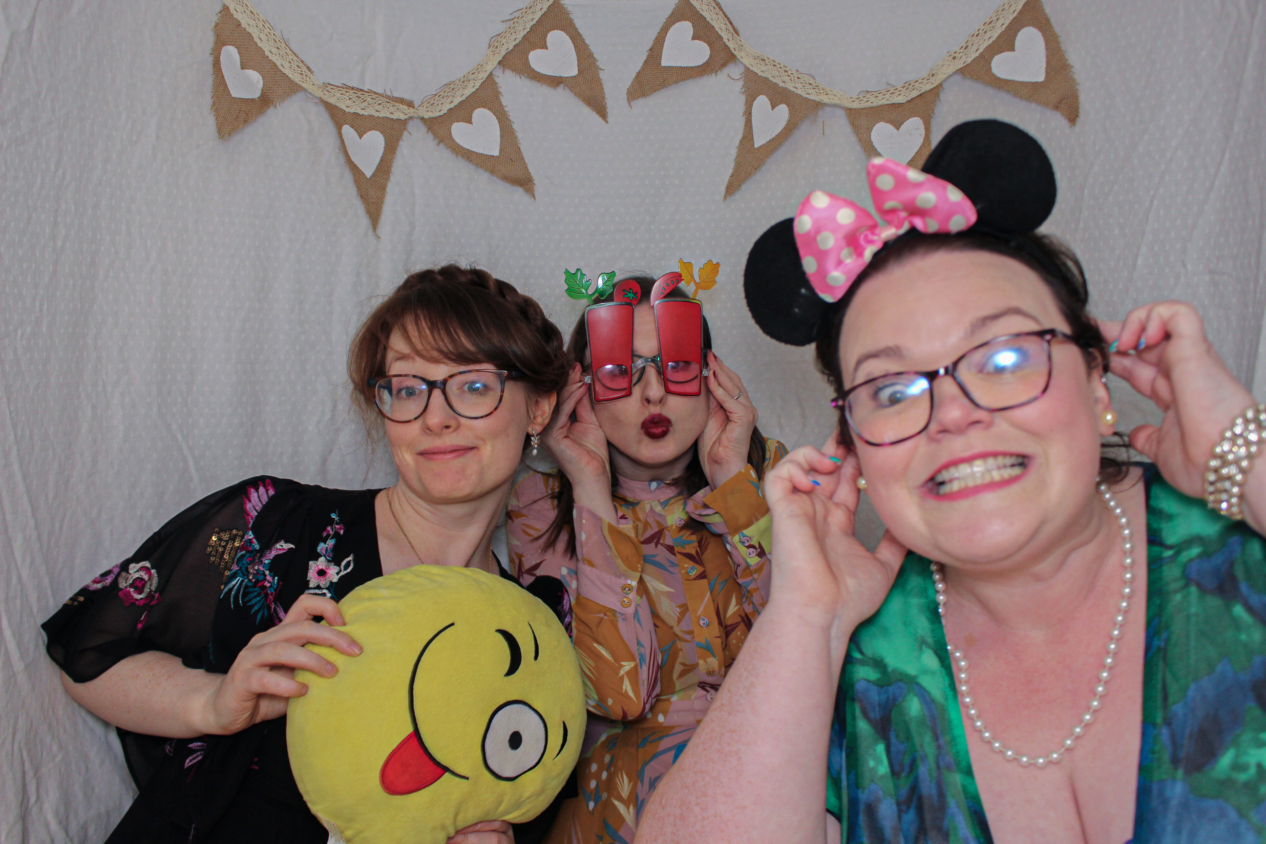 Deárbhla & Michael's Wedding | View more photos from the event at gallery.capturecube.co.uk/u/Capture-Cube/Deárbhla-Michaels-Wedding