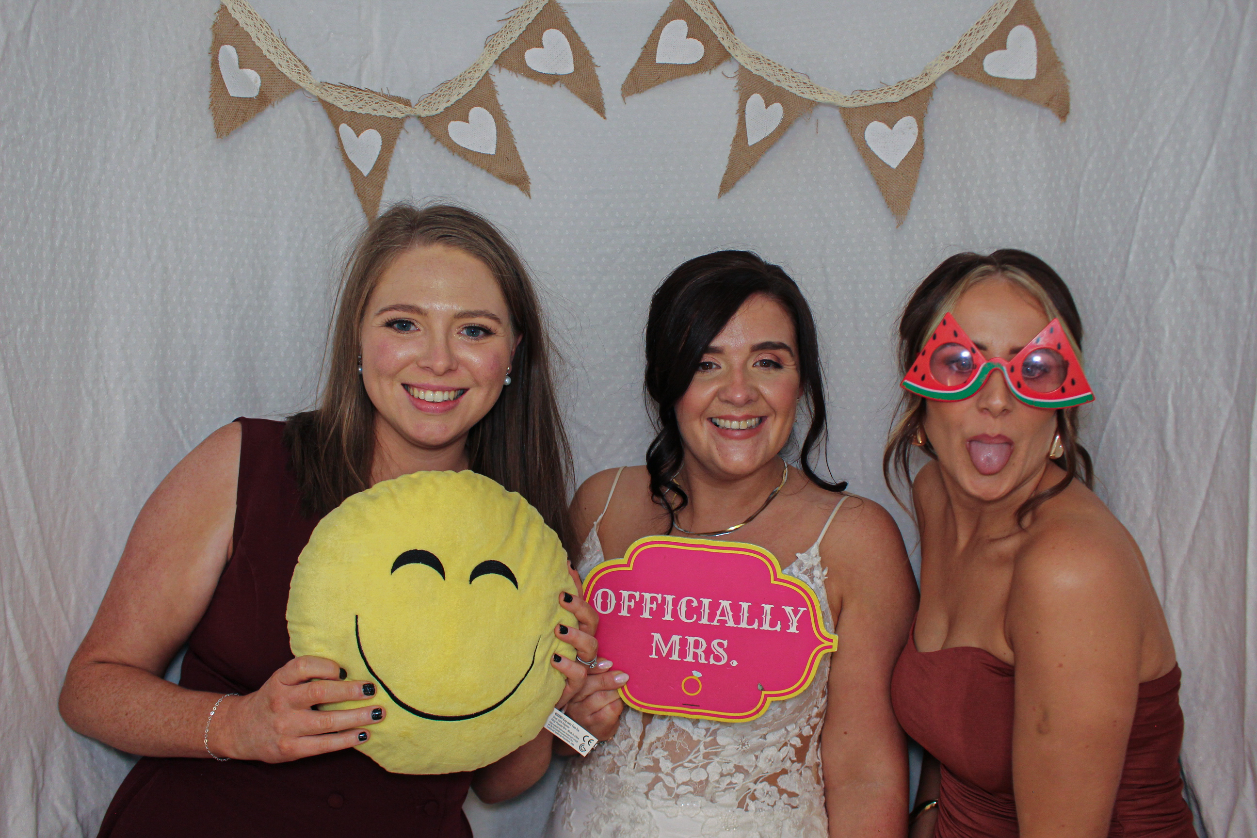 Deárbhla & Michael's Wedding | View more photos from the event at gallery.capturecube.co.uk/u/Capture-Cube/Deárbhla-Michaels-Wedding