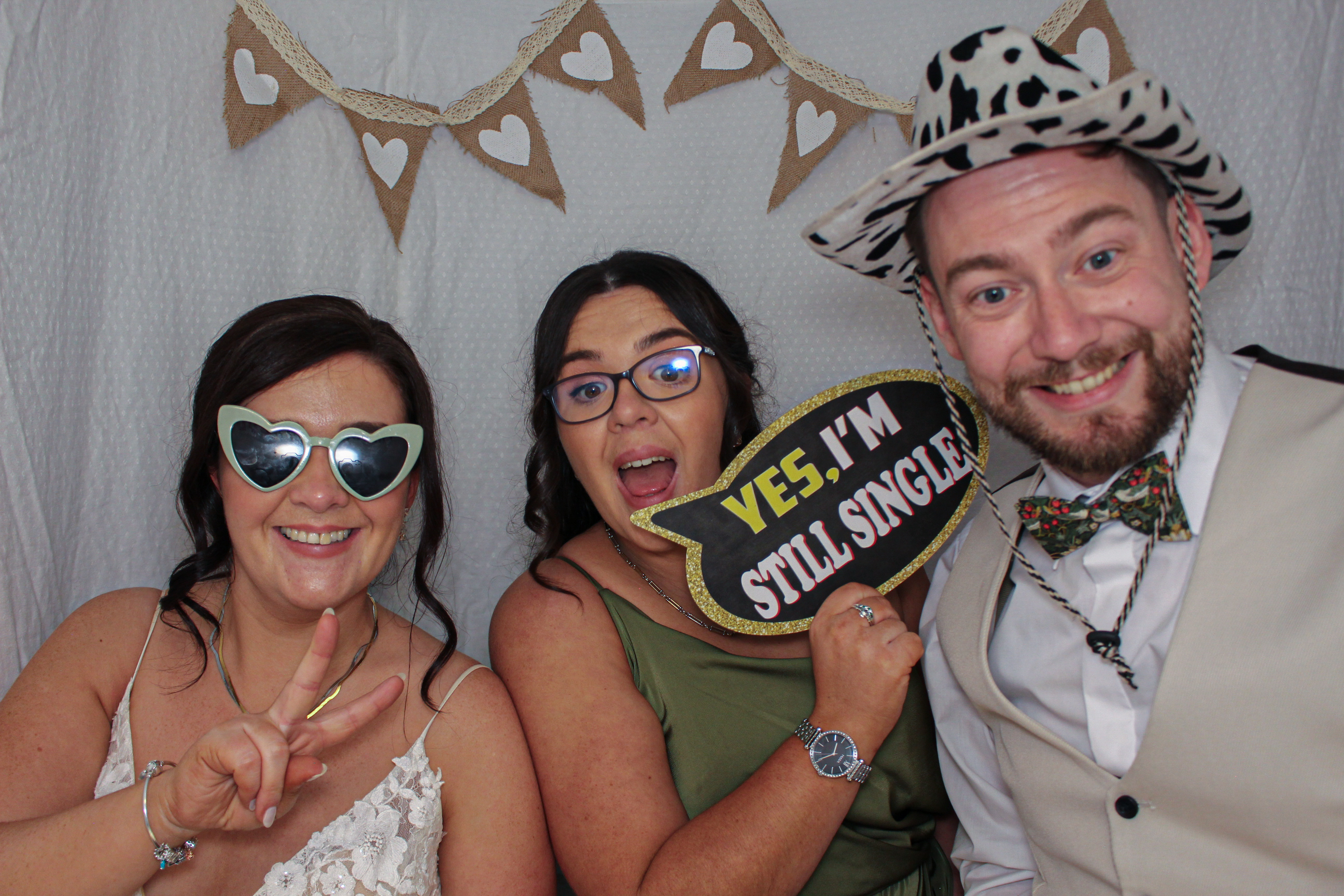 Deárbhla & Michael's Wedding | View more photos from the event at gallery.capturecube.co.uk/u/Capture-Cube/Deárbhla-Michaels-Wedding