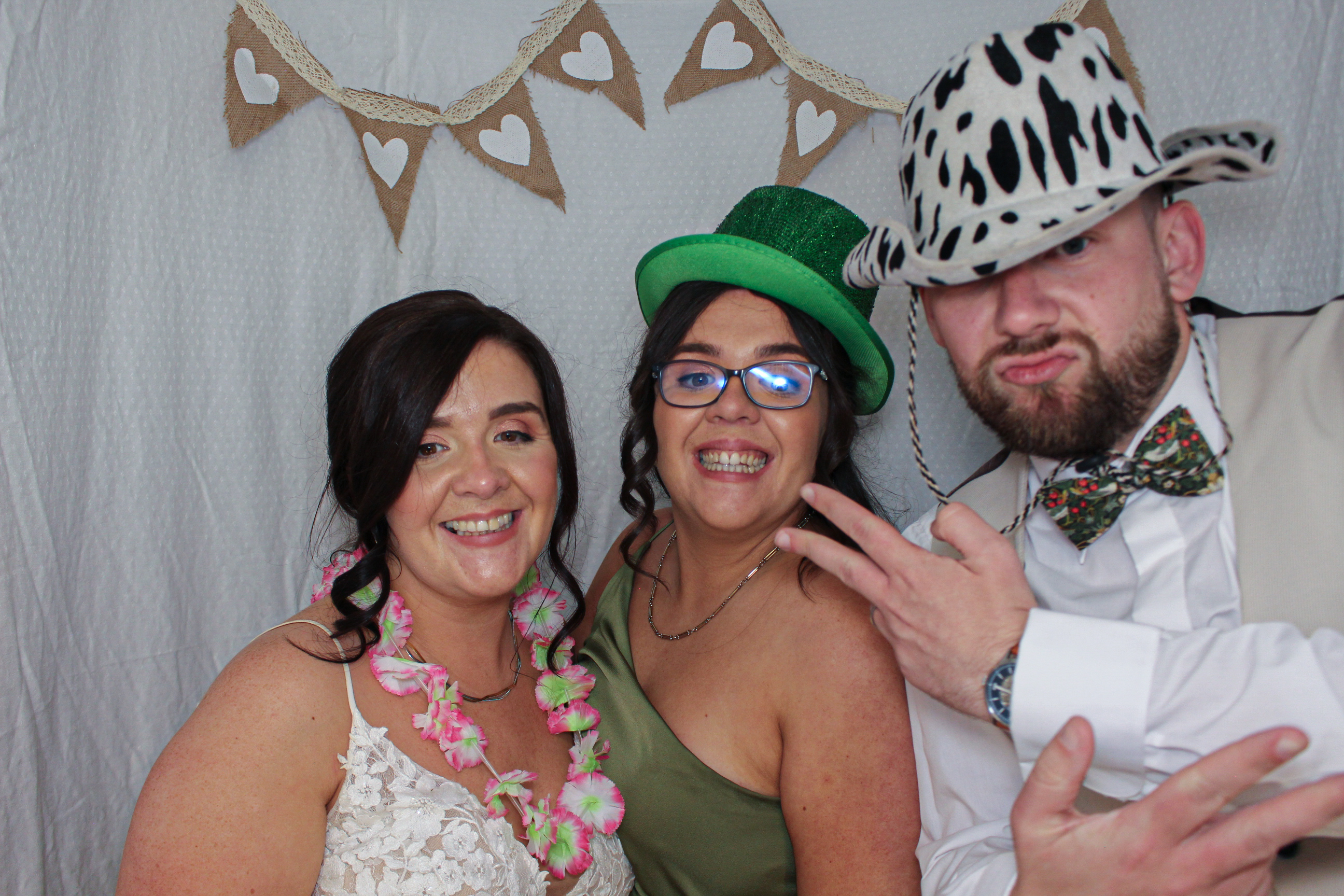 Deárbhla & Michael's Wedding | View more photos from the event at gallery.capturecube.co.uk/u/Capture-Cube/Deárbhla-Michaels-Wedding