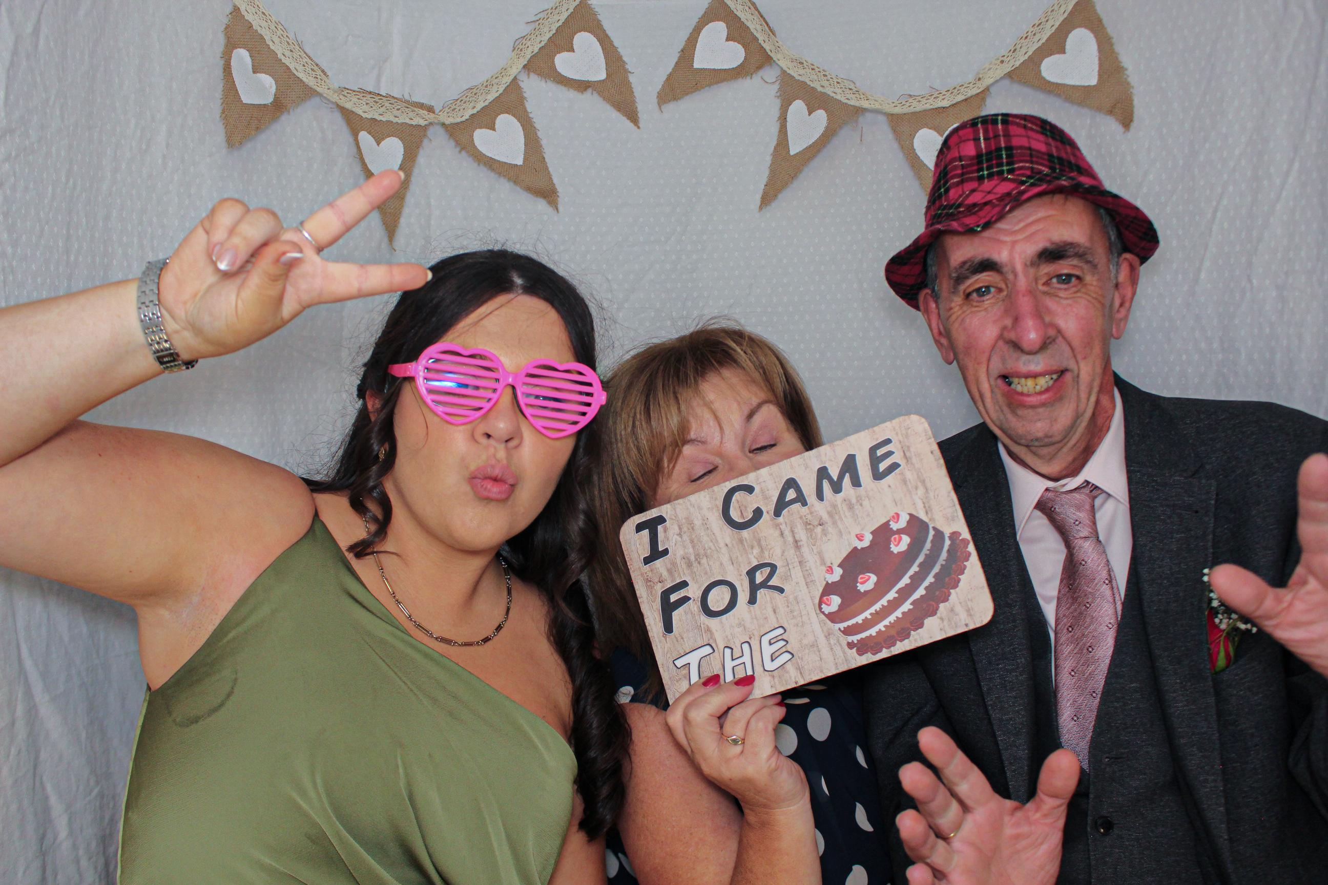 Deárbhla & Michael's Wedding | View more photos from the event at gallery.capturecube.co.uk/u/Capture-Cube/Deárbhla-Michaels-Wedding