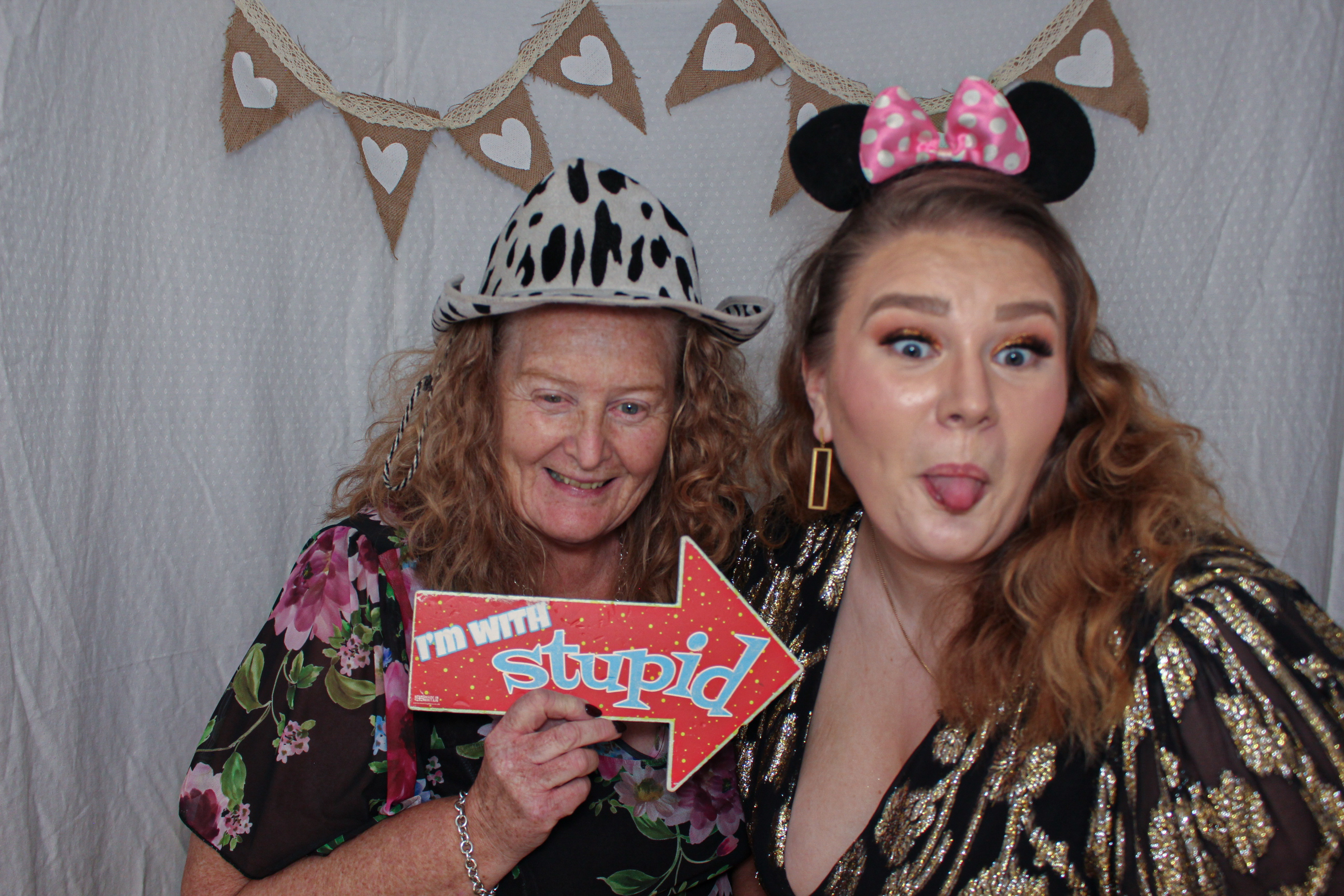 Deárbhla & Michael's Wedding | View more photos from the event at gallery.capturecube.co.uk/u/Capture-Cube/Deárbhla-Michaels-Wedding