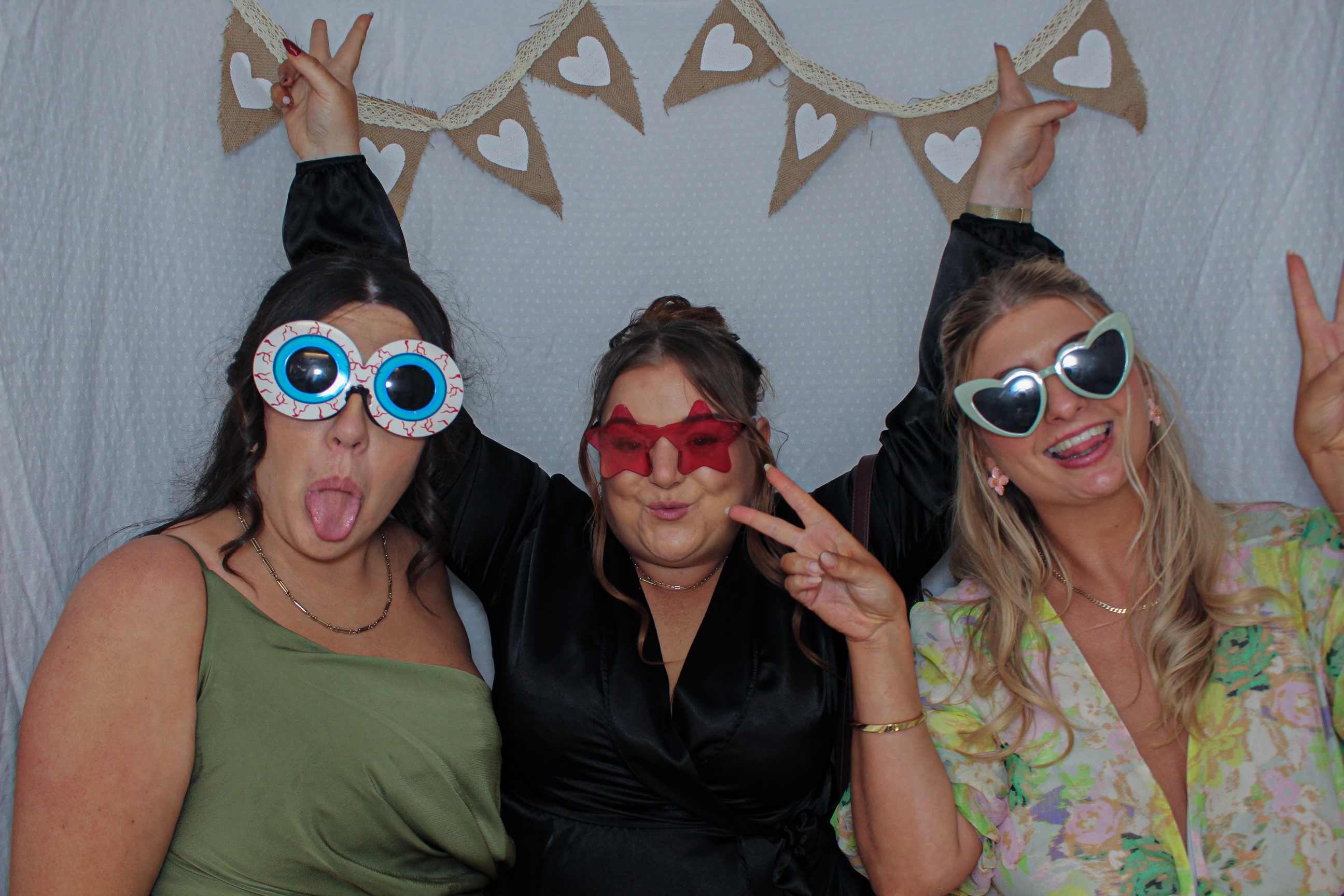 Deárbhla & Michael's Wedding | View more photos from the event at gallery.capturecube.co.uk/u/Capture-Cube/Deárbhla-Michaels-Wedding