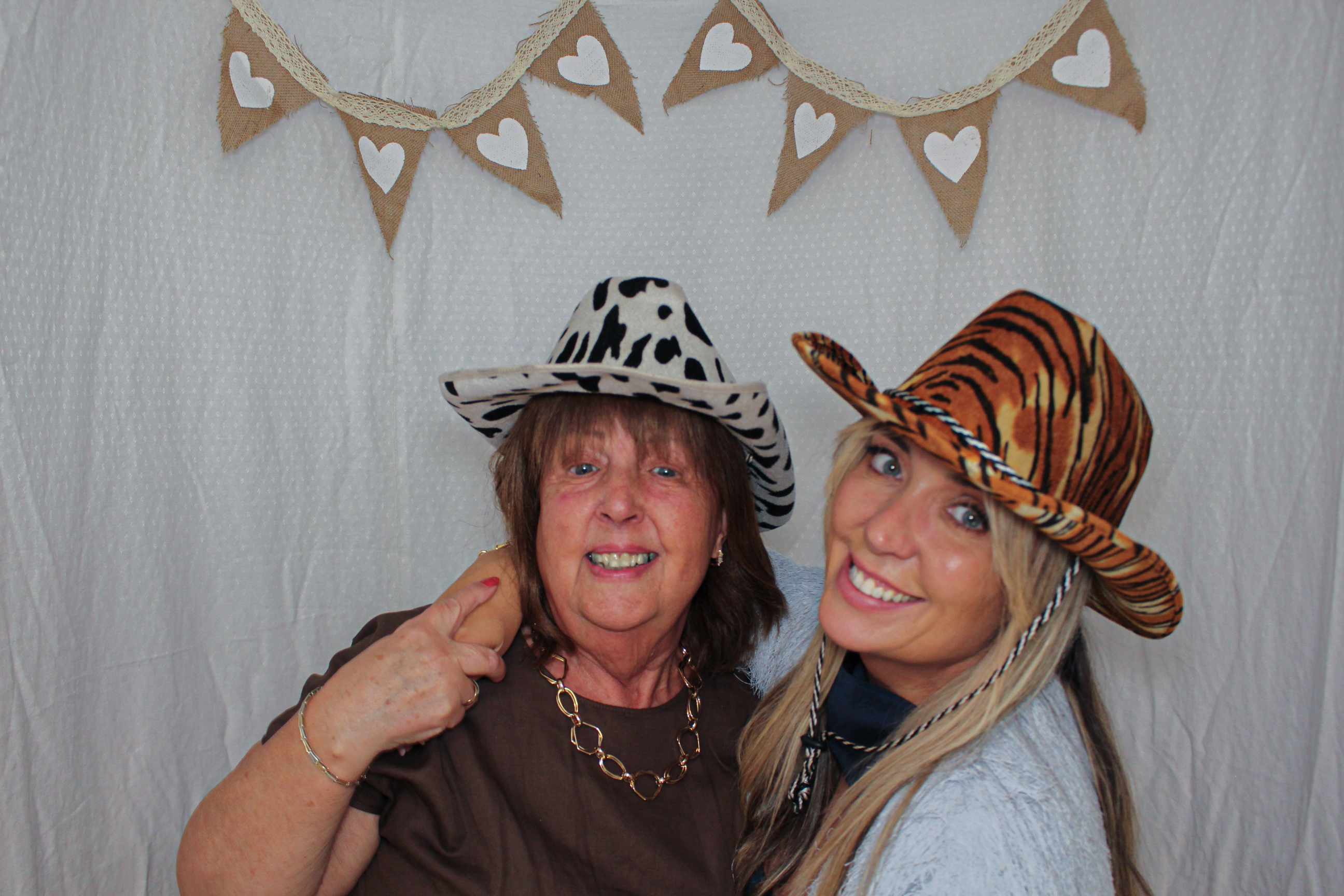 Deárbhla & Michael's Wedding | View more photos from the event at gallery.capturecube.co.uk/u/Capture-Cube/Deárbhla-Michaels-Wedding