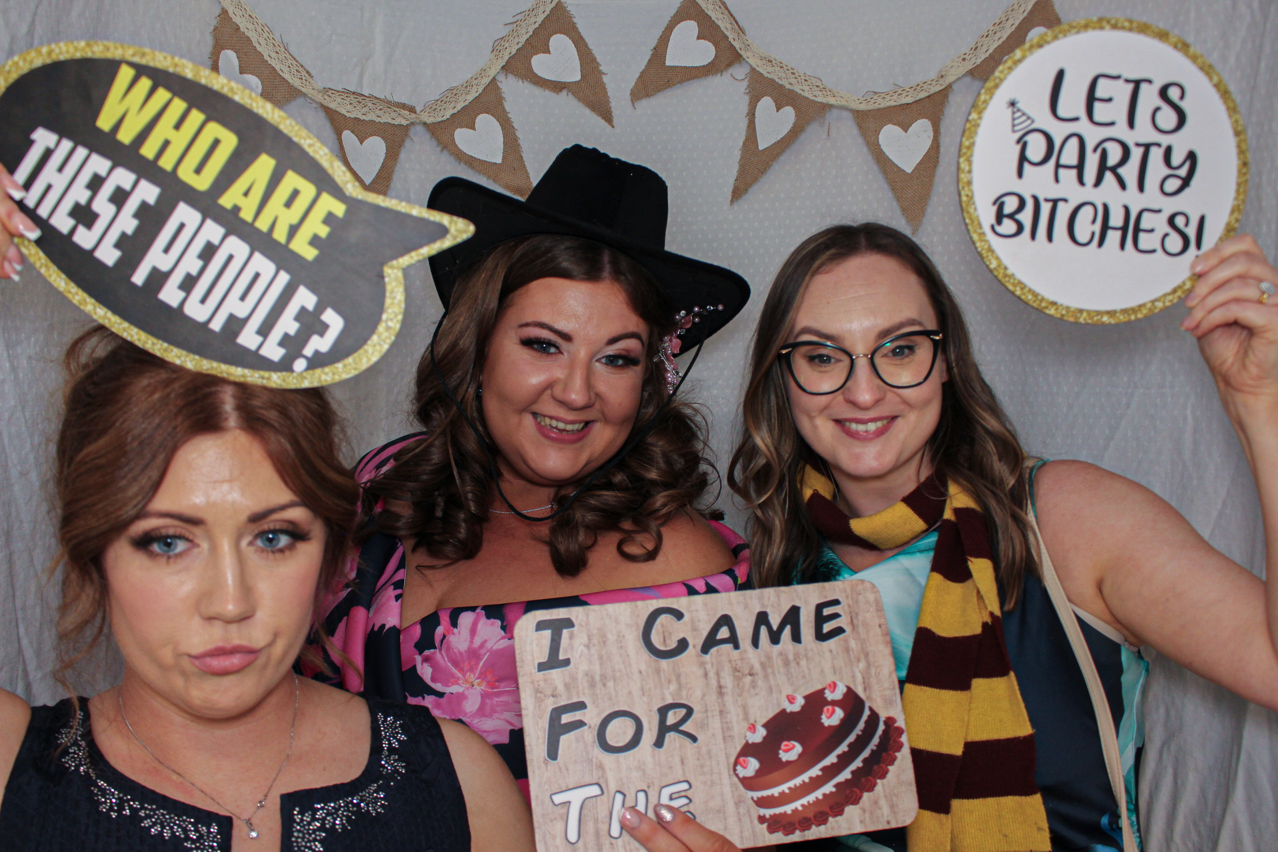 Deárbhla & Michael's Wedding | View more photos from the event at gallery.capturecube.co.uk/u/Capture-Cube/Deárbhla-Michaels-Wedding