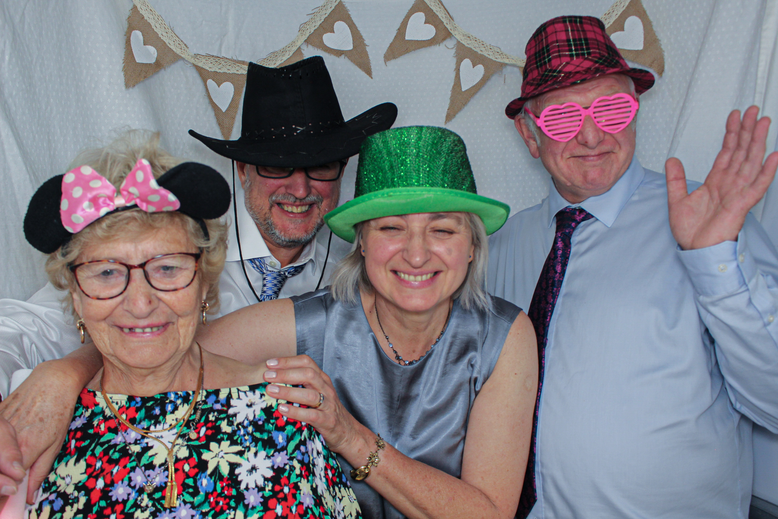 Deárbhla & Michael's Wedding | View more photos from the event at gallery.capturecube.co.uk/u/Capture-Cube/Deárbhla-Michaels-Wedding