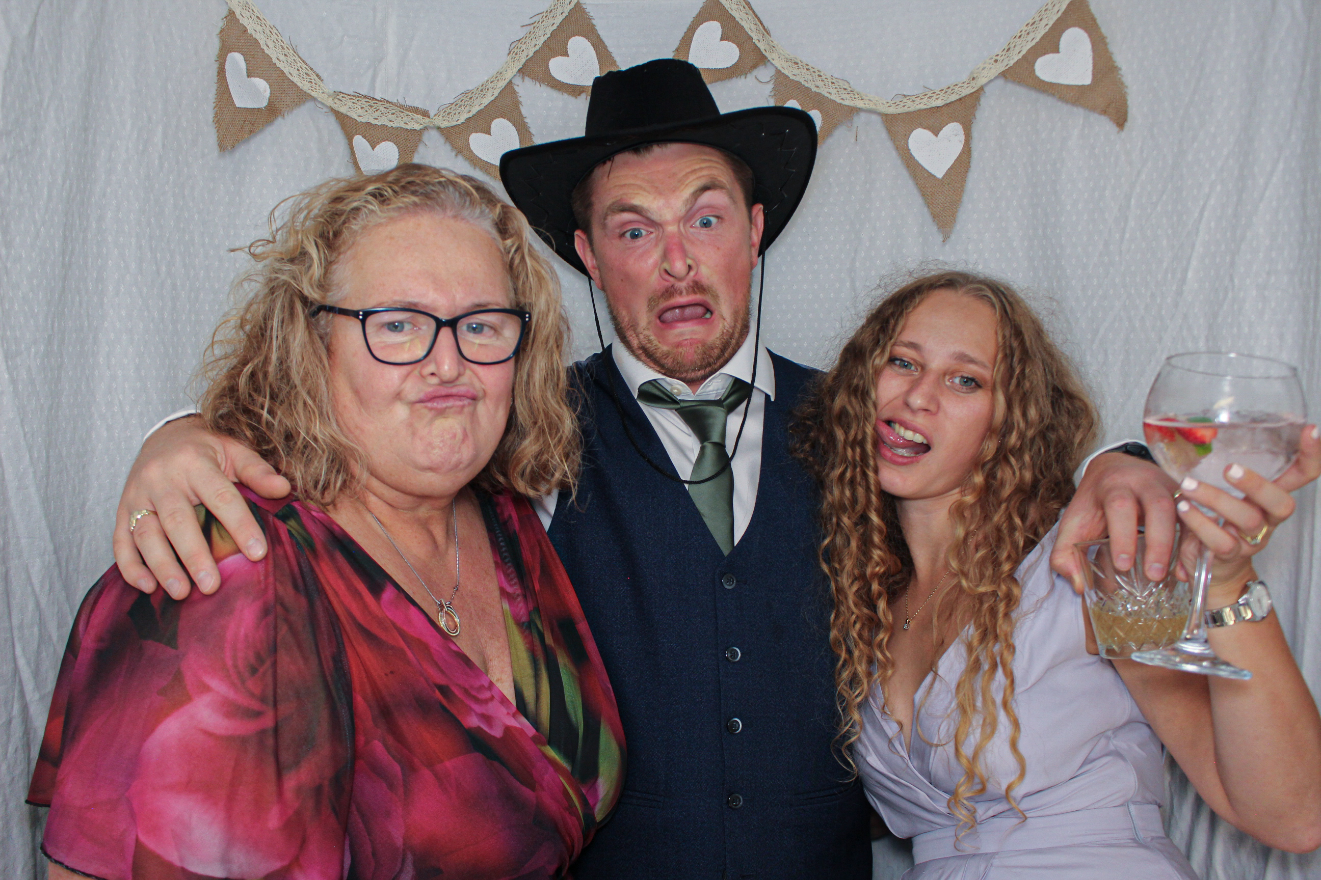 Deárbhla & Michael's Wedding | View more photos from the event at gallery.capturecube.co.uk/u/Capture-Cube/Deárbhla-Michaels-Wedding