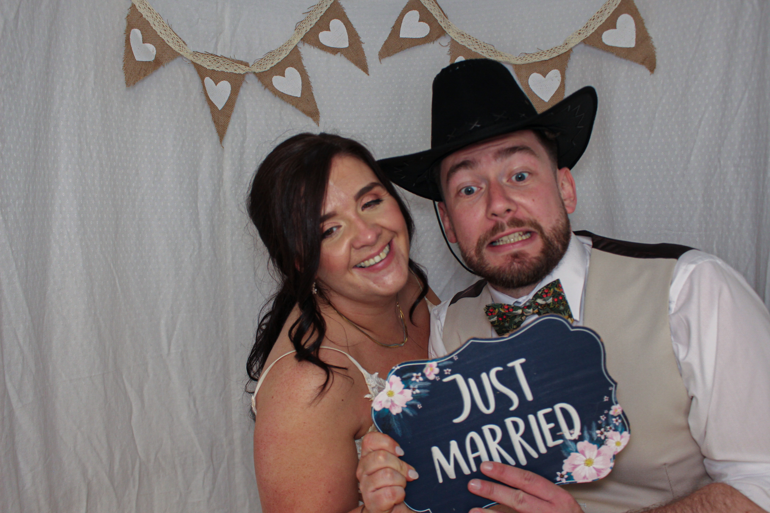 Deárbhla & Michael's Wedding | View more photos from the event at gallery.capturecube.co.uk/u/Capture-Cube/Deárbhla-Michaels-Wedding